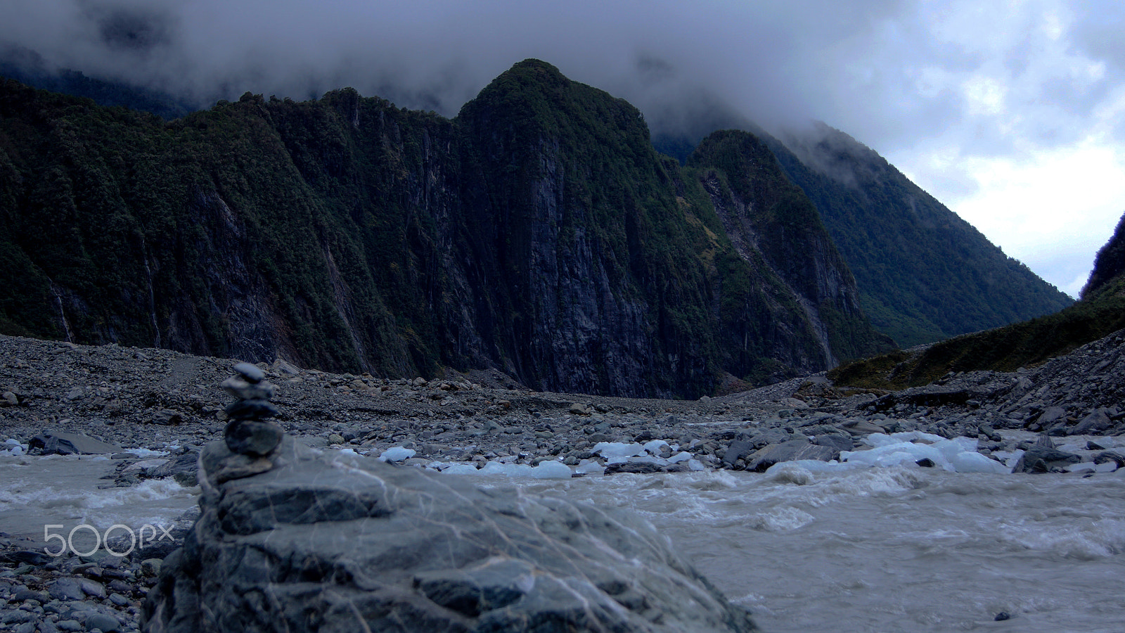 Sony SLT-A65 (SLT-A65V) sample photo. Rocks and glacier photography