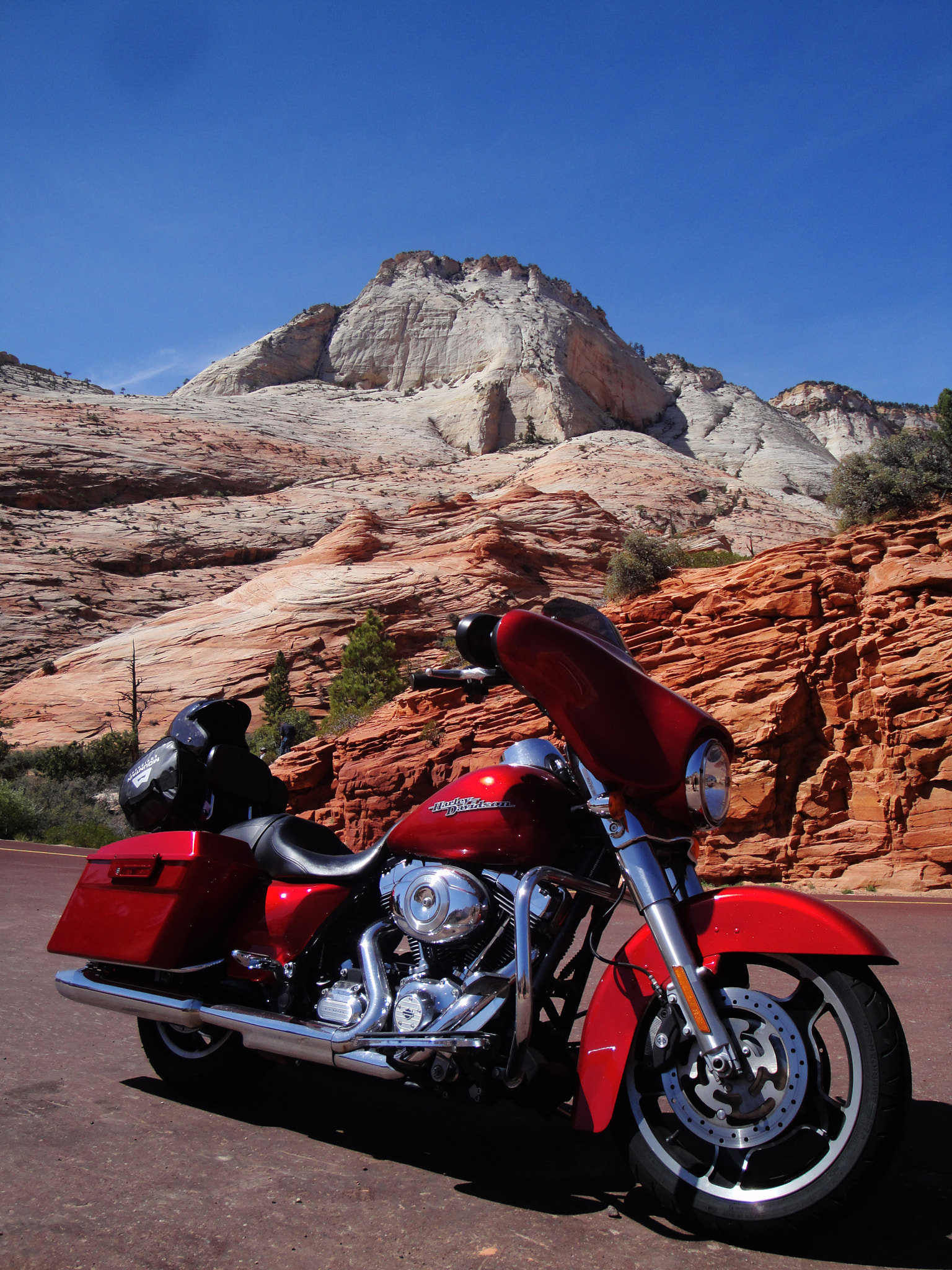 Sony DSC-W270 sample photo. Harley davidson in zion national park, usa photography