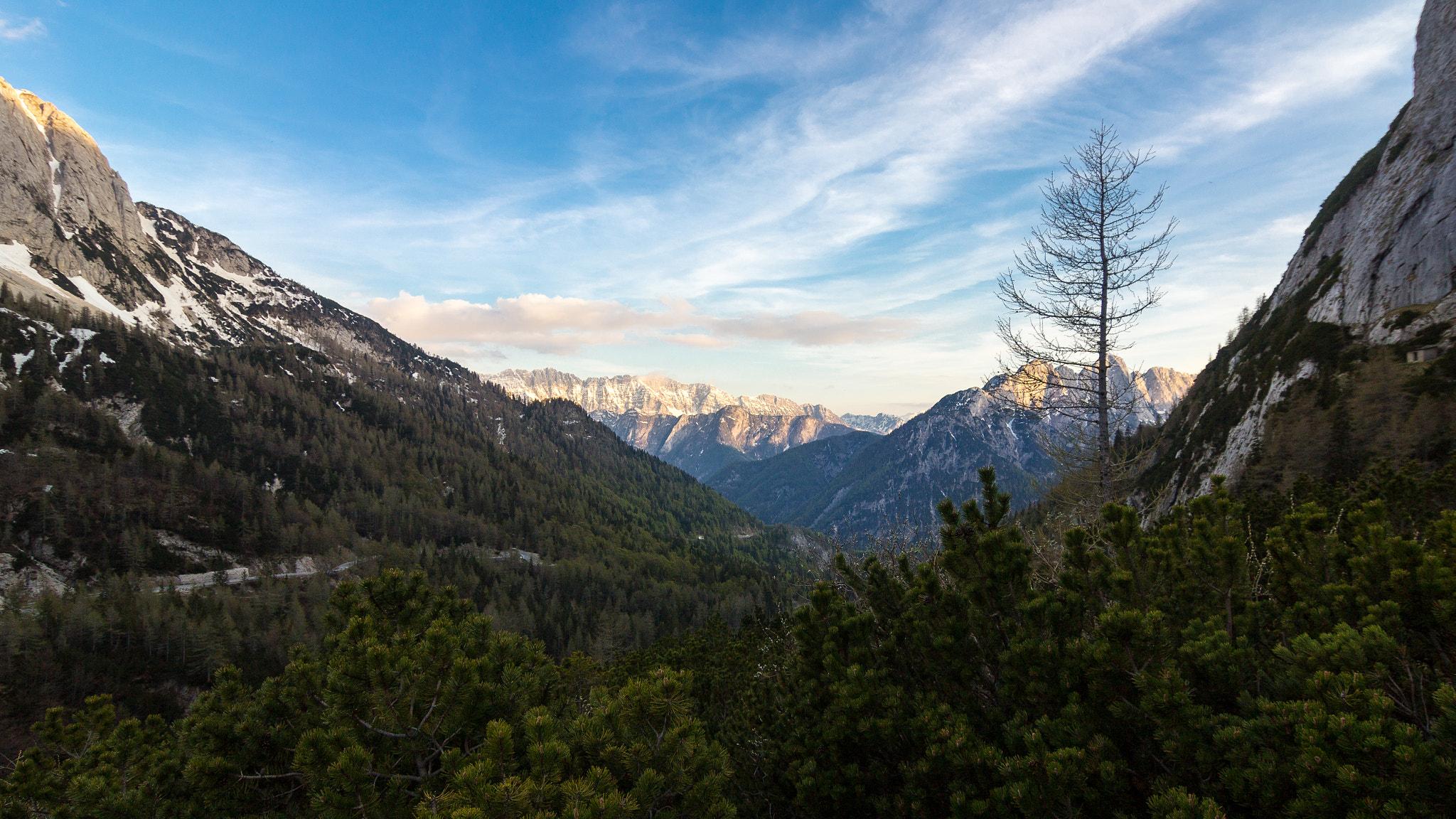 Tokina AT-X Pro 12-24mm F4 (IF) DX sample photo. Last sunshine at vršičpass photography