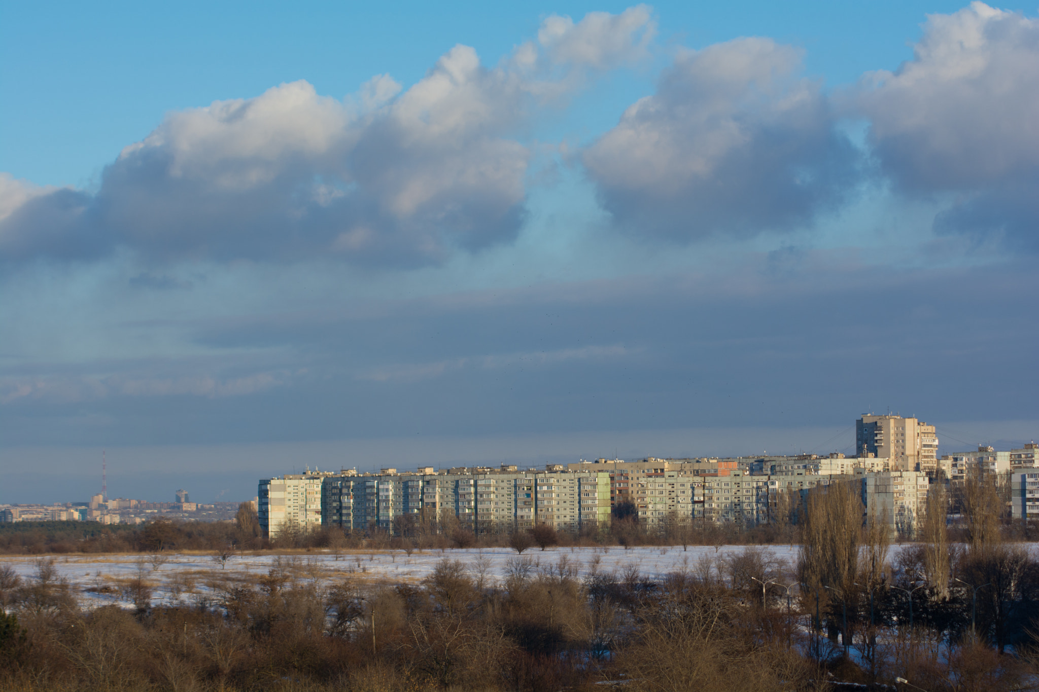 AF Zoom-Nikkor 70-210mm f/4 sample photo. Industrial city photography