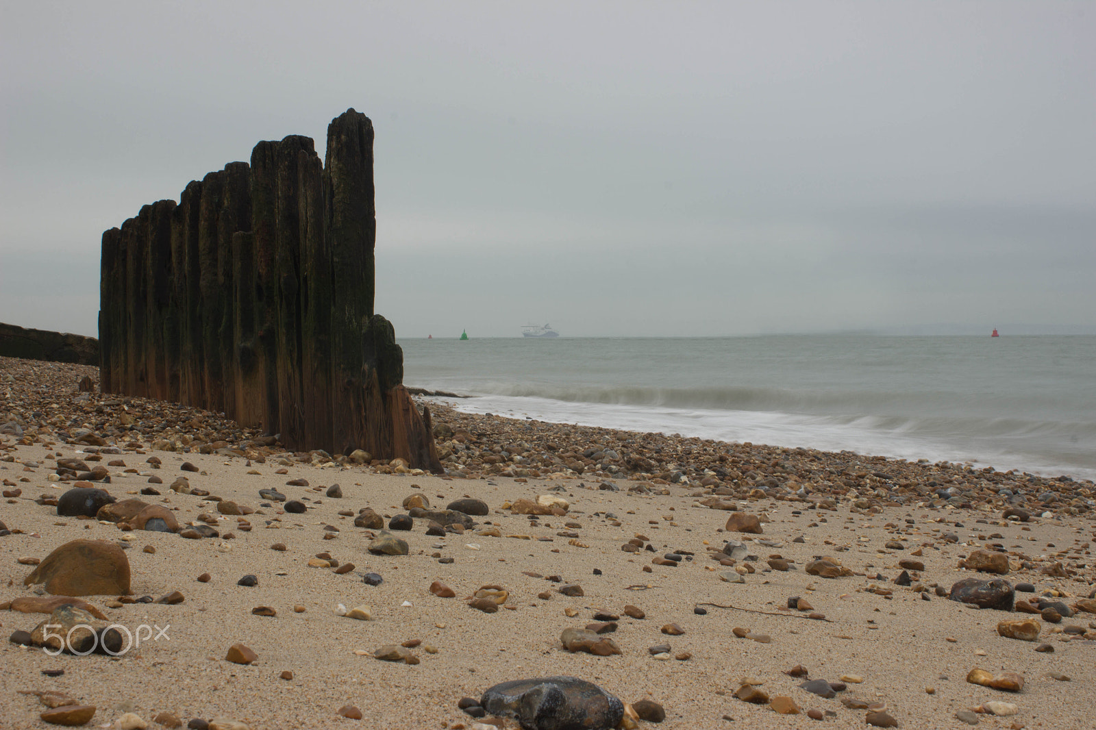 Canon EF-S 18-55mm F3.5-5.6 IS sample photo. Cloudy seaside photography