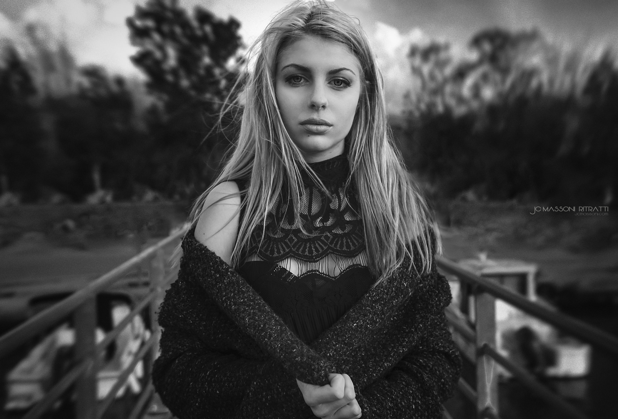 Fujifilm X-T2 + Fujifilm XF 23mm F1.4 R sample photo. Scarlett b&w photography