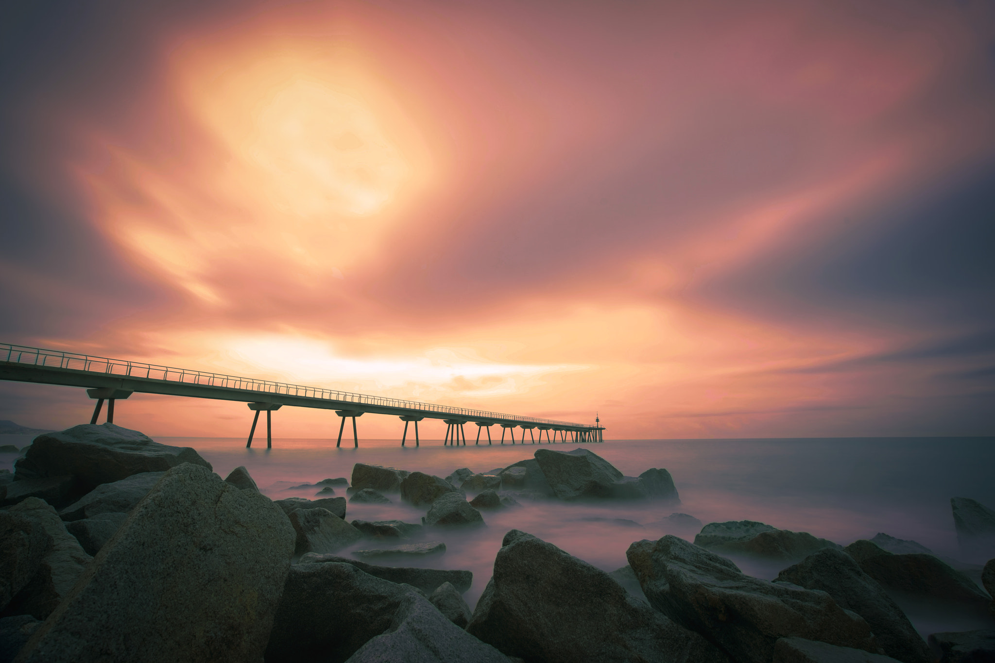 Sony a7R II + Sony Vario-Tessar T* FE 16-35mm F4 ZA OSS sample photo. Pont del petroli photography