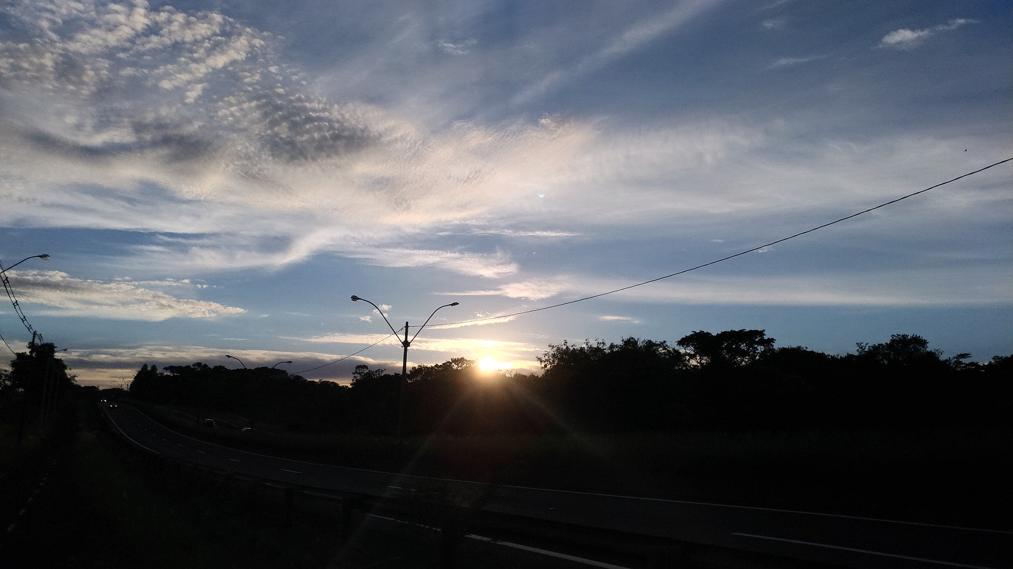 ASUS Z017DC sample photo