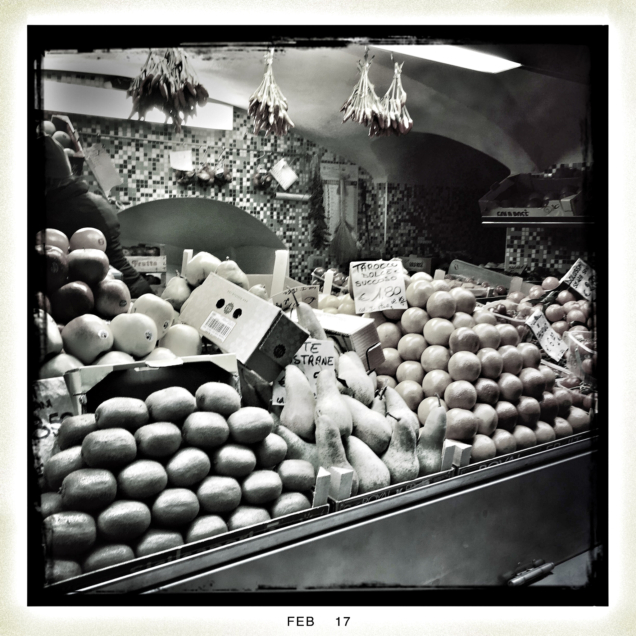 Hipstamatic 331 sample photo. Apple time photography