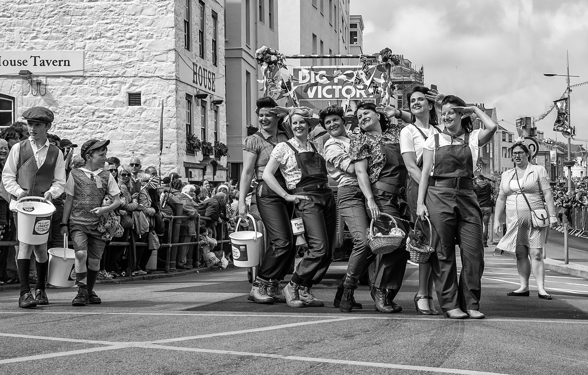 Fujifilm X-Pro1 + Fujifilm XF 23mm F1.4 R sample photo. 70th anniversary of guernsey's liberation. photography