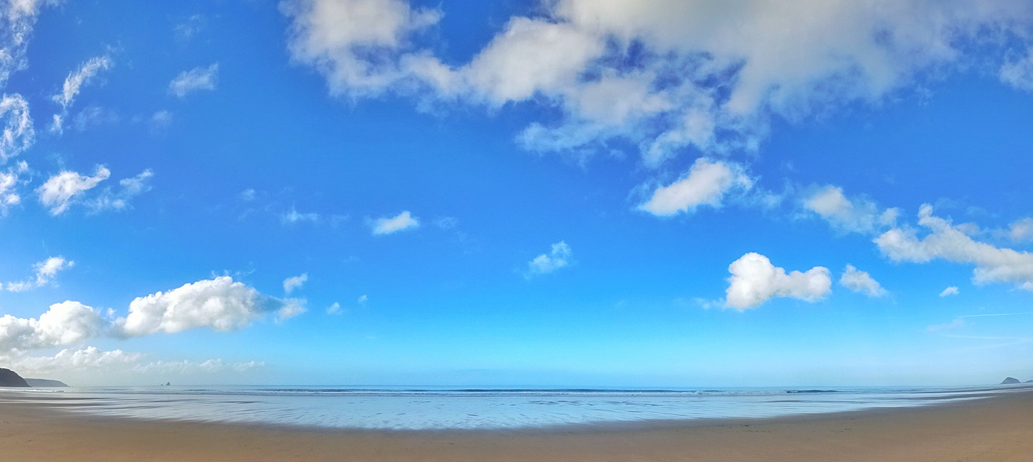 Sony 25-500mm F3.5-6.5 sample photo. Calm blue photography