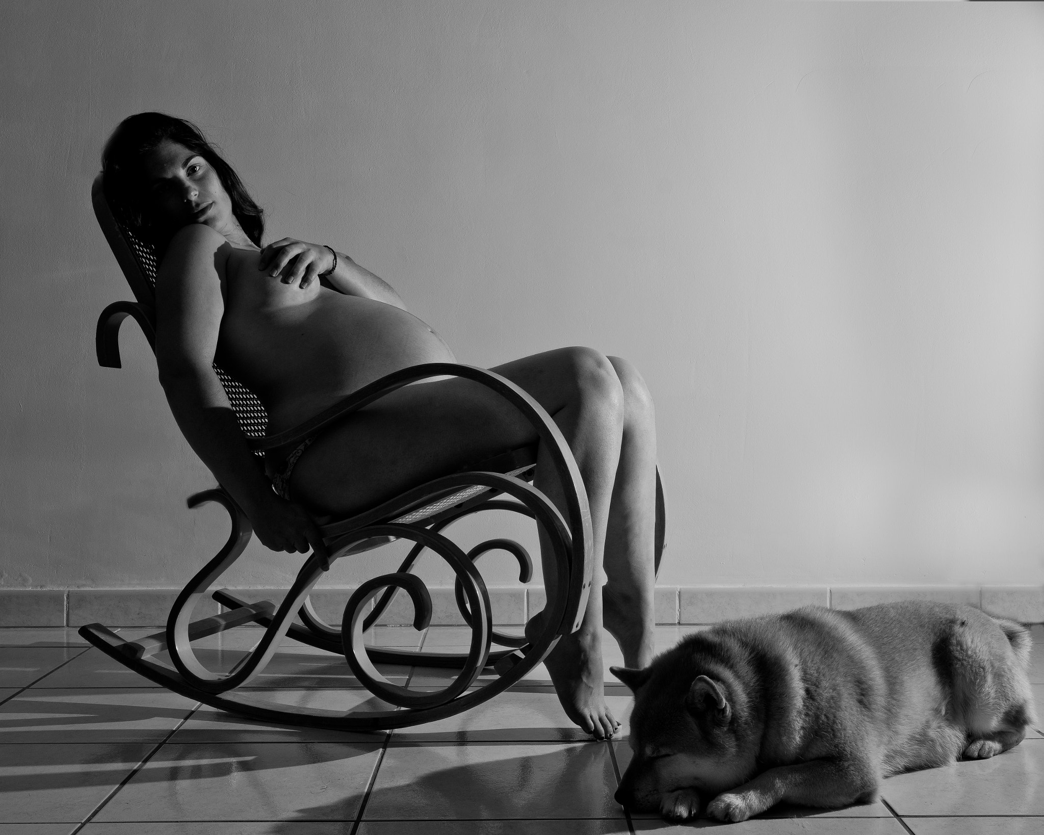 Pentax K-3 sample photo. The pregnant woman and her guardian dog photography