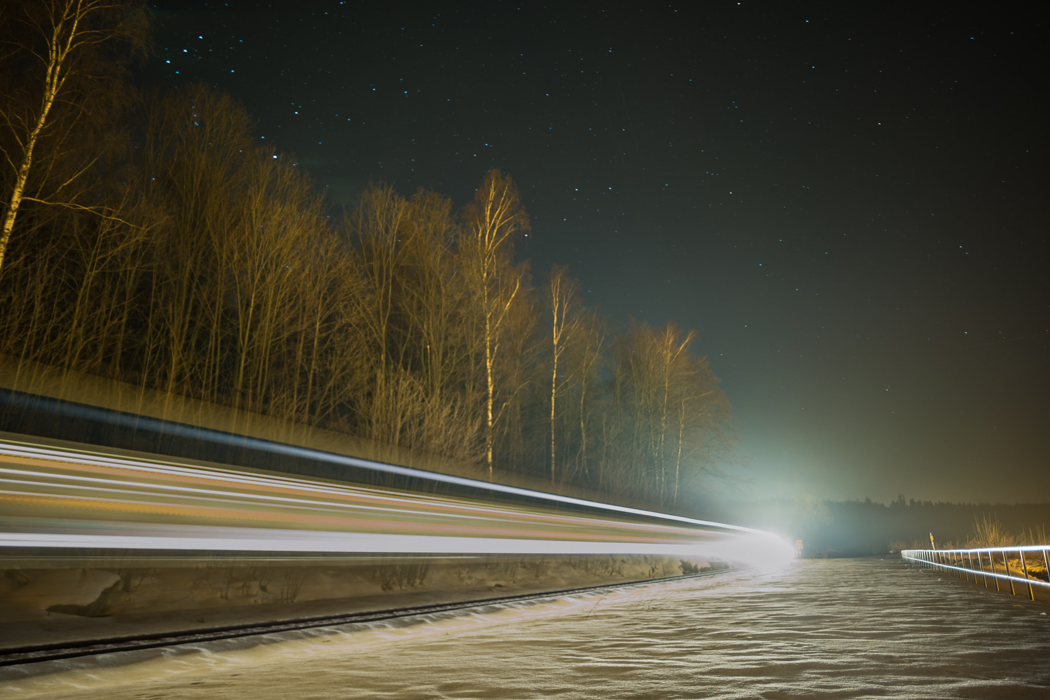 Samsung NX 16-50mm F2.0-2.8 S ED OIS sample photo. Jablonec nad nisou, night train photography