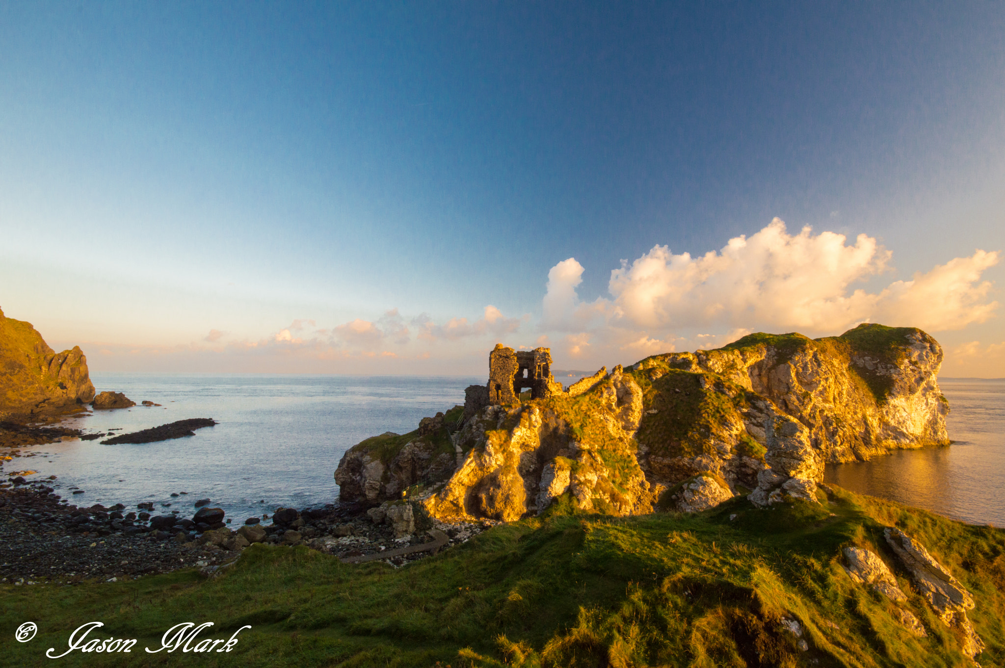 Sigma 10-20mm F4-5.6 EX DC HSM sample photo. Kinbane castle photography