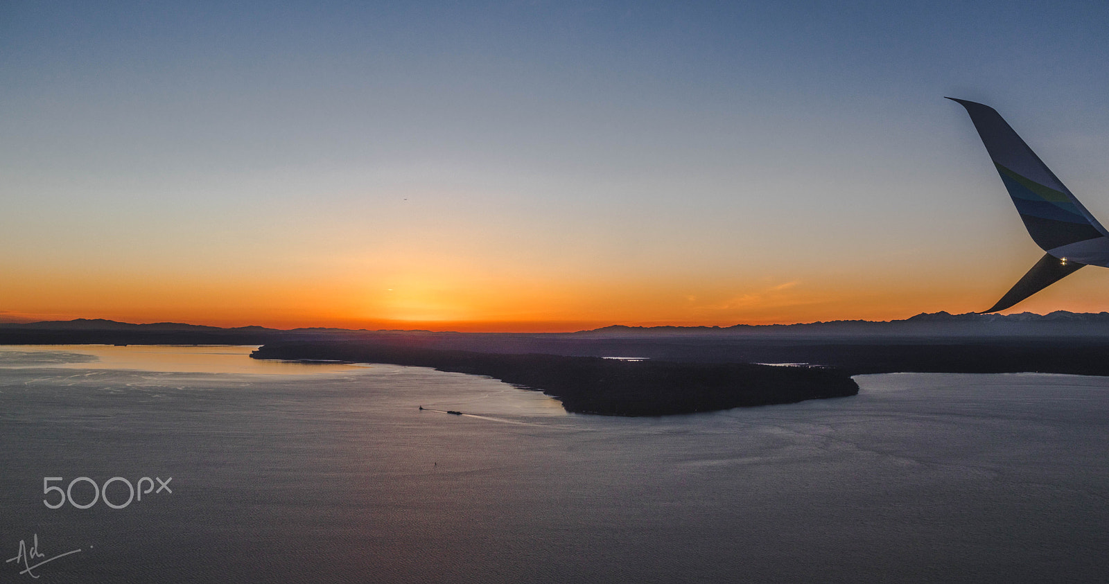 Canon EOS 5D Mark IV + Canon EF 400mm f/2.8L sample photo. Seattle landing! photography