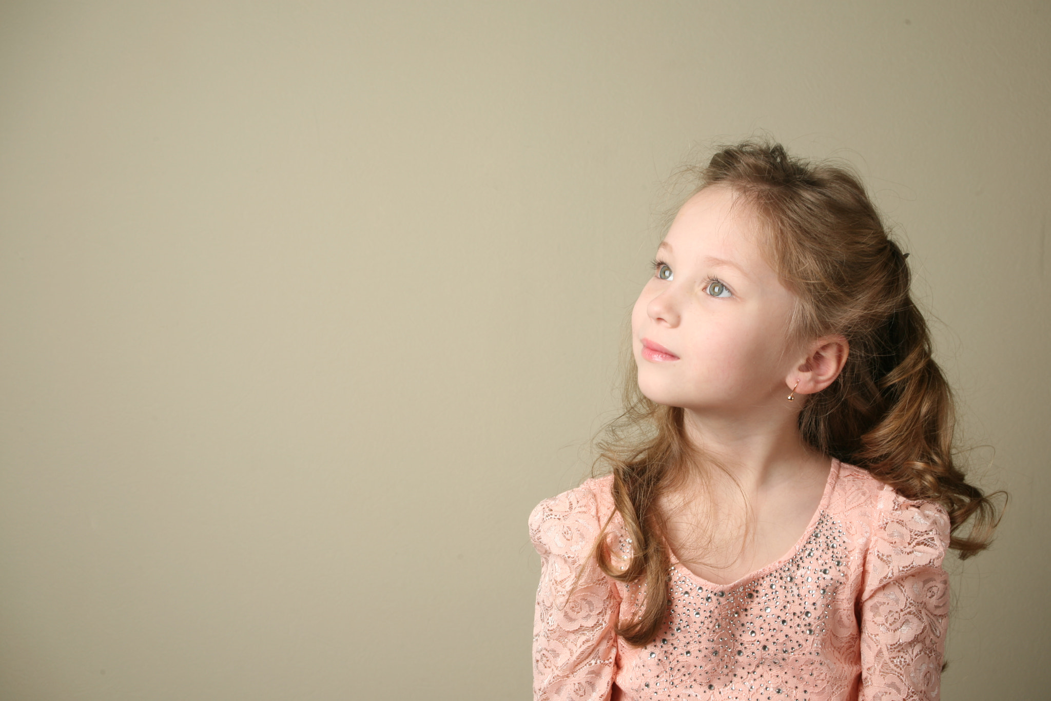 Canon EF 28-70mm f/3.5-4.5 sample photo. Милашка photography