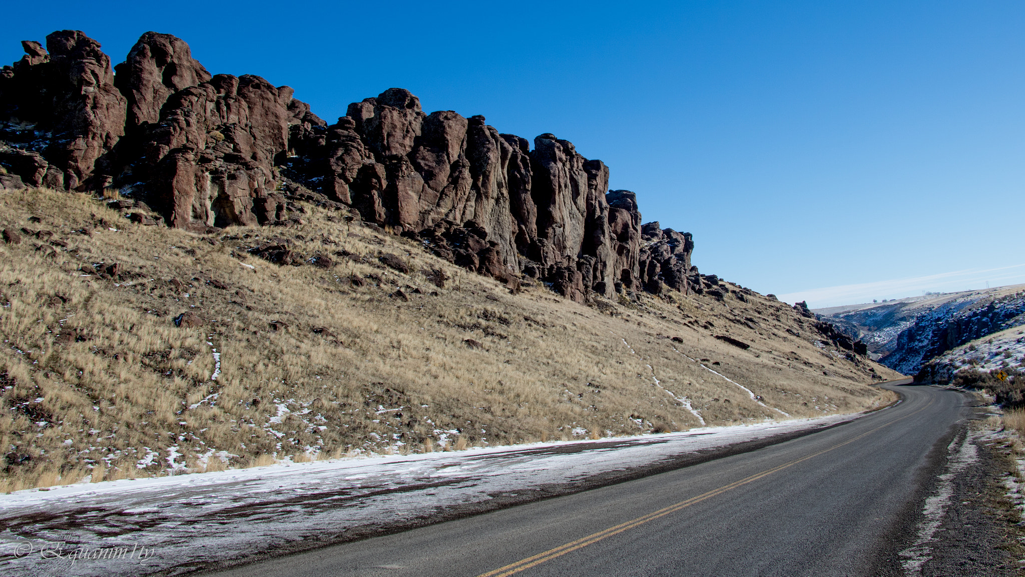Canon EOS 750D (EOS Rebel T6i / EOS Kiss X8i) sample photo. Balanced rock photography