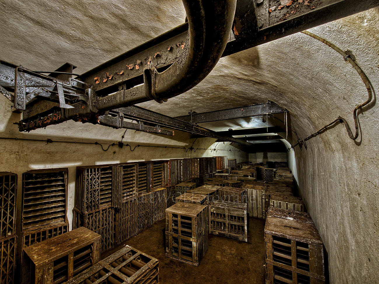Olympus E-5 + OLYMPUS  7-14mm Lens sample photo. In the deep darkness ... photography