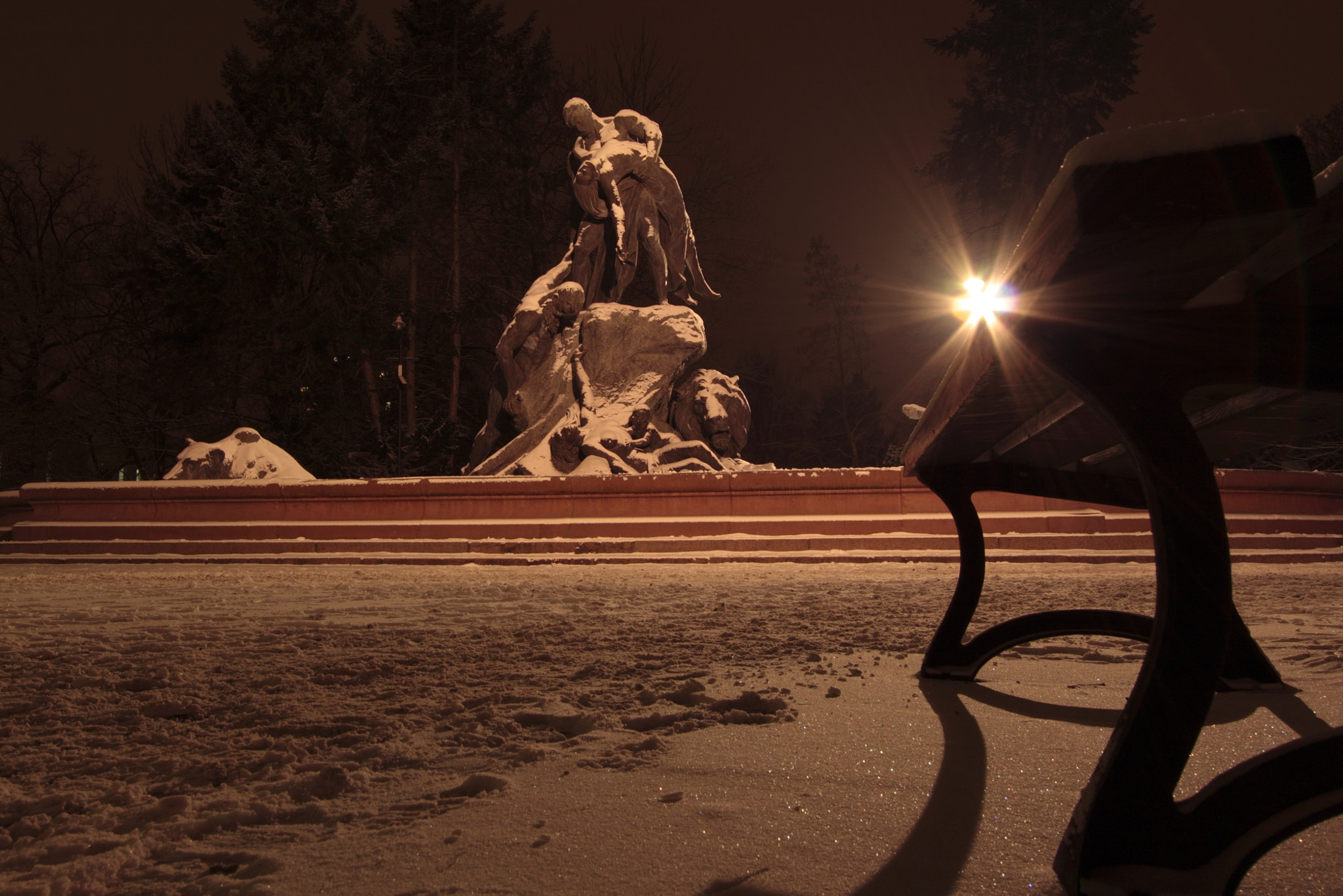 Canon EF-S 10-22mm F3.5-4.5 USM sample photo. The fountain "potop" #1 photography