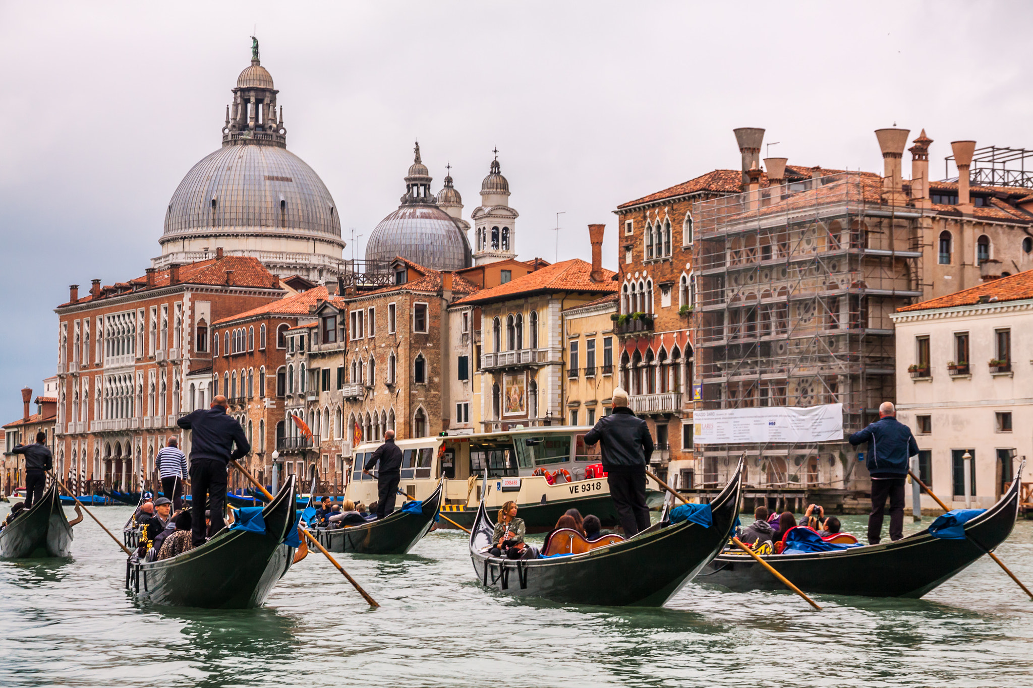 Canon EOS 50D sample photo. Gondolas in venice photography