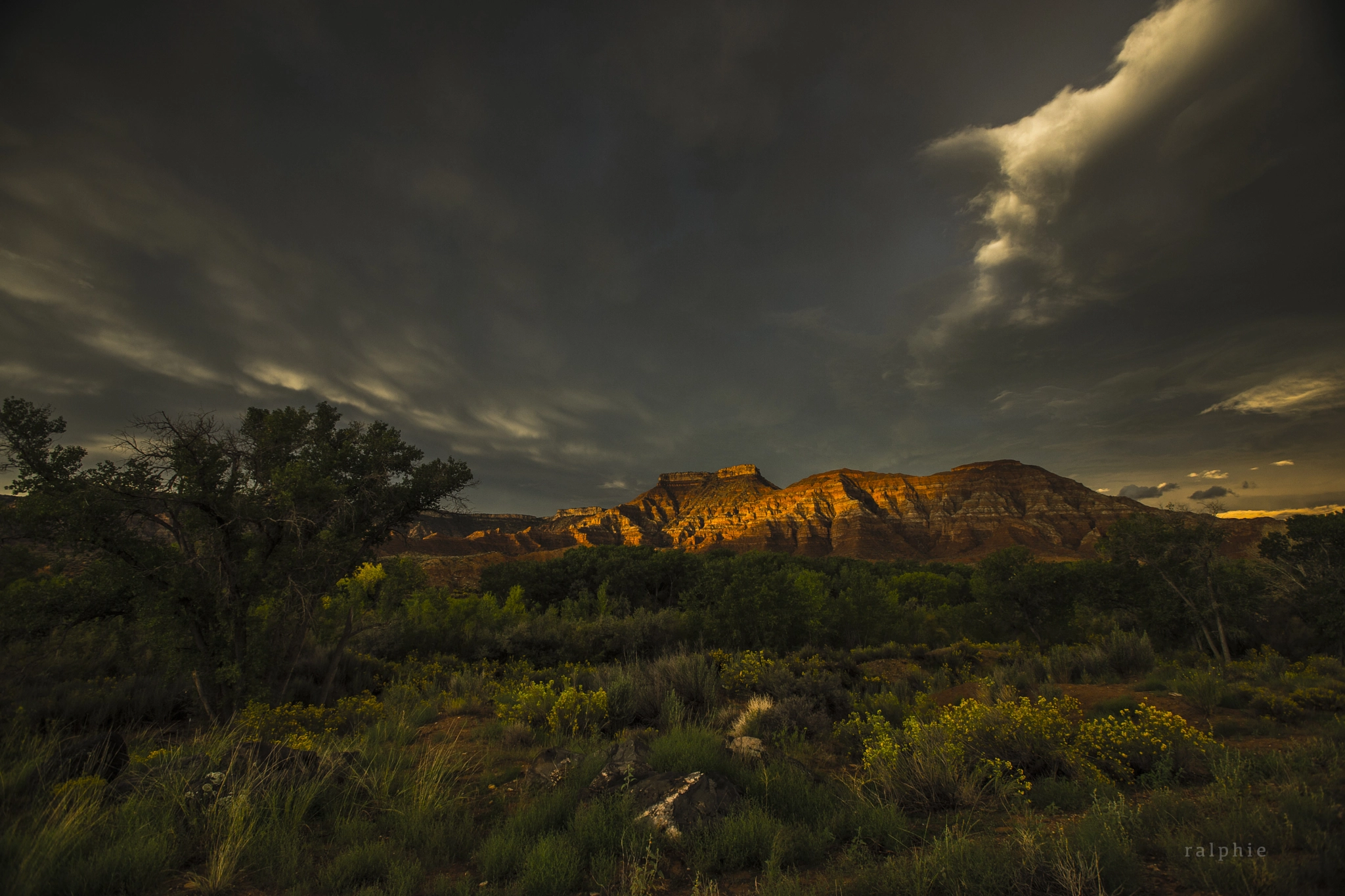 Canon EF 16-35mm F2.8L USM sample photo. Stormy sunrise photography