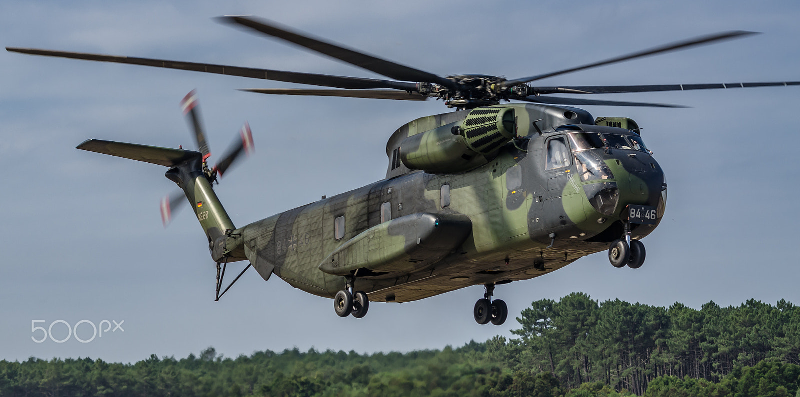 Sigma 120-400mm F4.5-5.6 DG OS HSM sample photo. Ch-53g sea stallion 84+46 photography