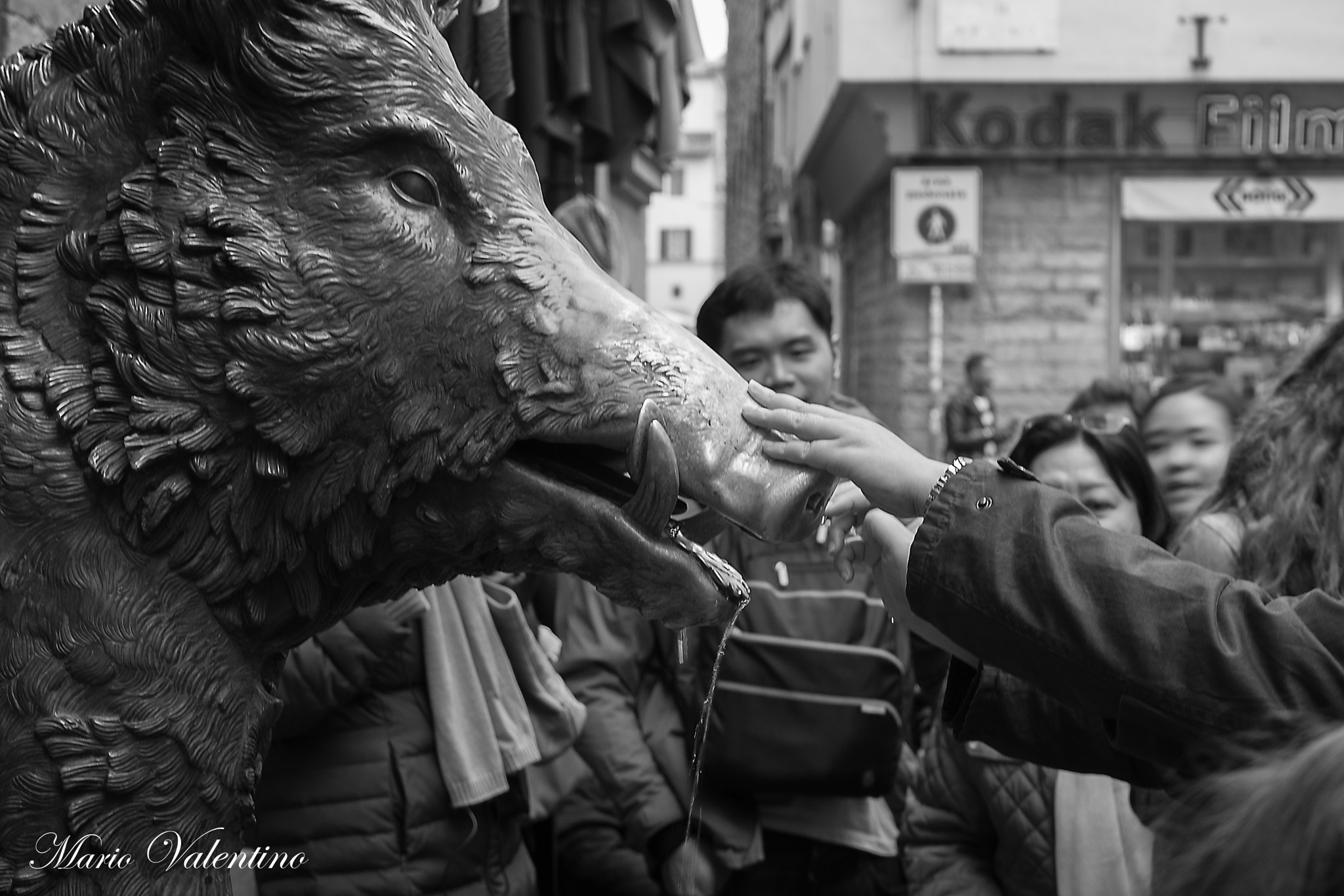 Canon EOS 760D (EOS Rebel T6s / EOS 8000D) sample photo. Superstition in florence photography