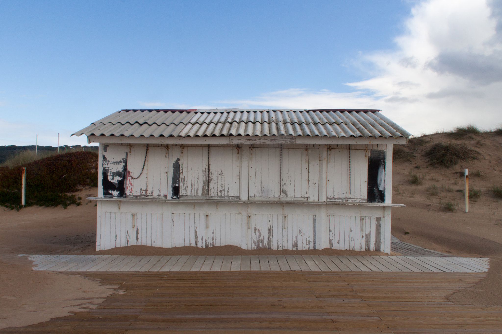 Canon EOS 500D (EOS Rebel T1i / EOS Kiss X3) sample photo. House on the beach photography