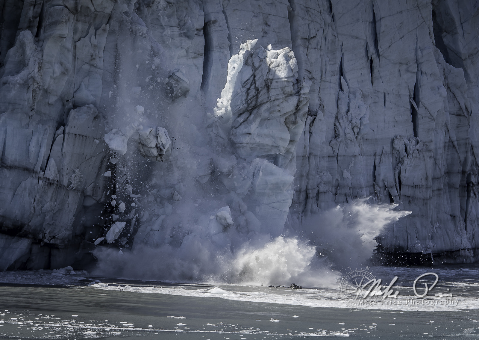 Sigma 150-500mm F5-6.3 DG OS HSM sample photo. House crushing ice chunk photography