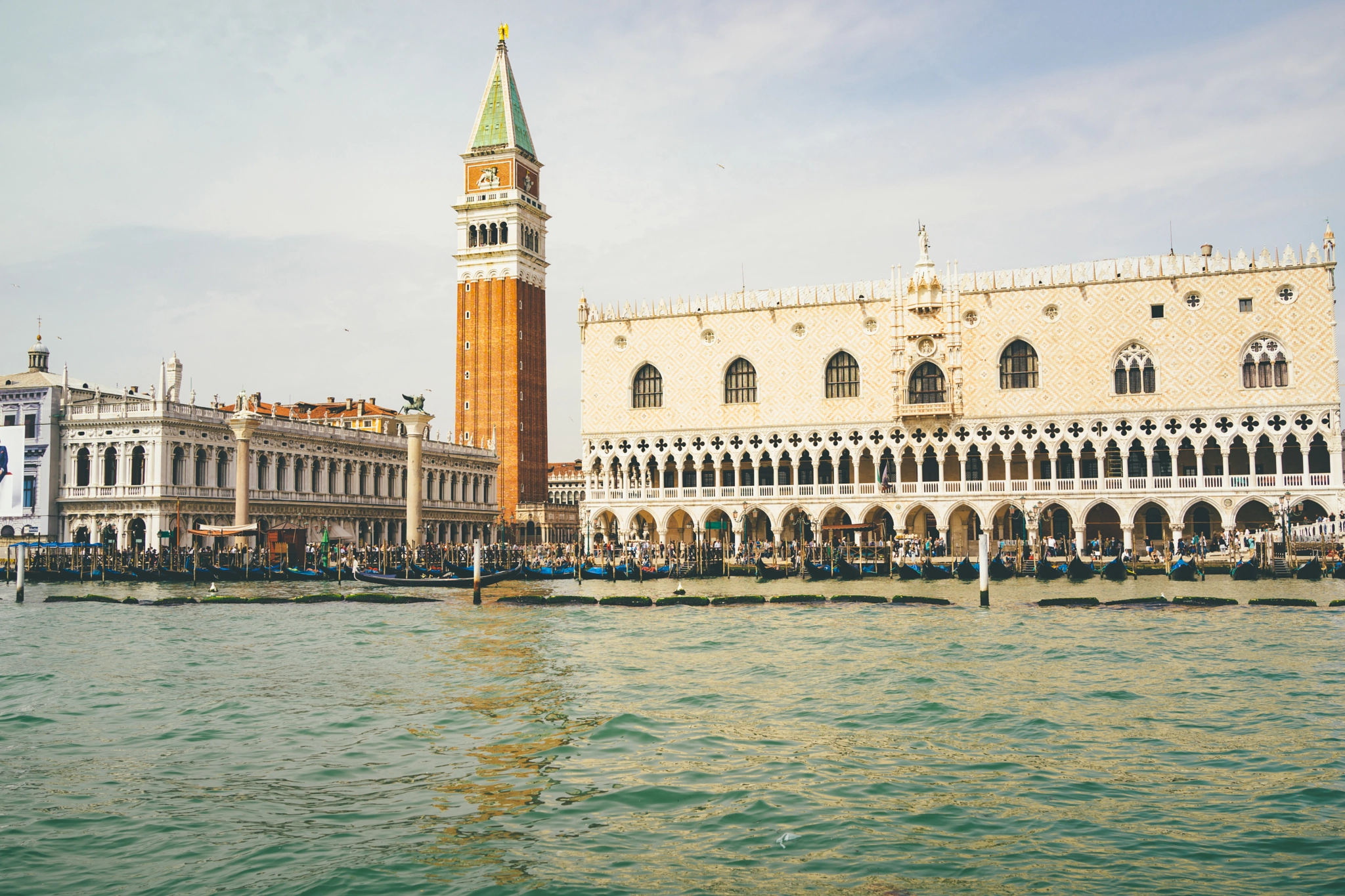 Sony Cyber-shot DSC-RX1R + 35mm F2.0 sample photo. Venice photography