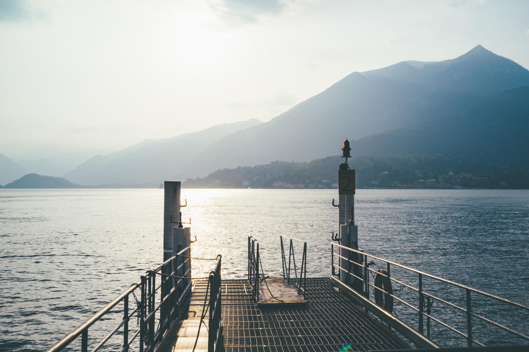Sony Cyber-shot DSC-RX1R + 35mm F2.0 sample photo. Lago di como photography