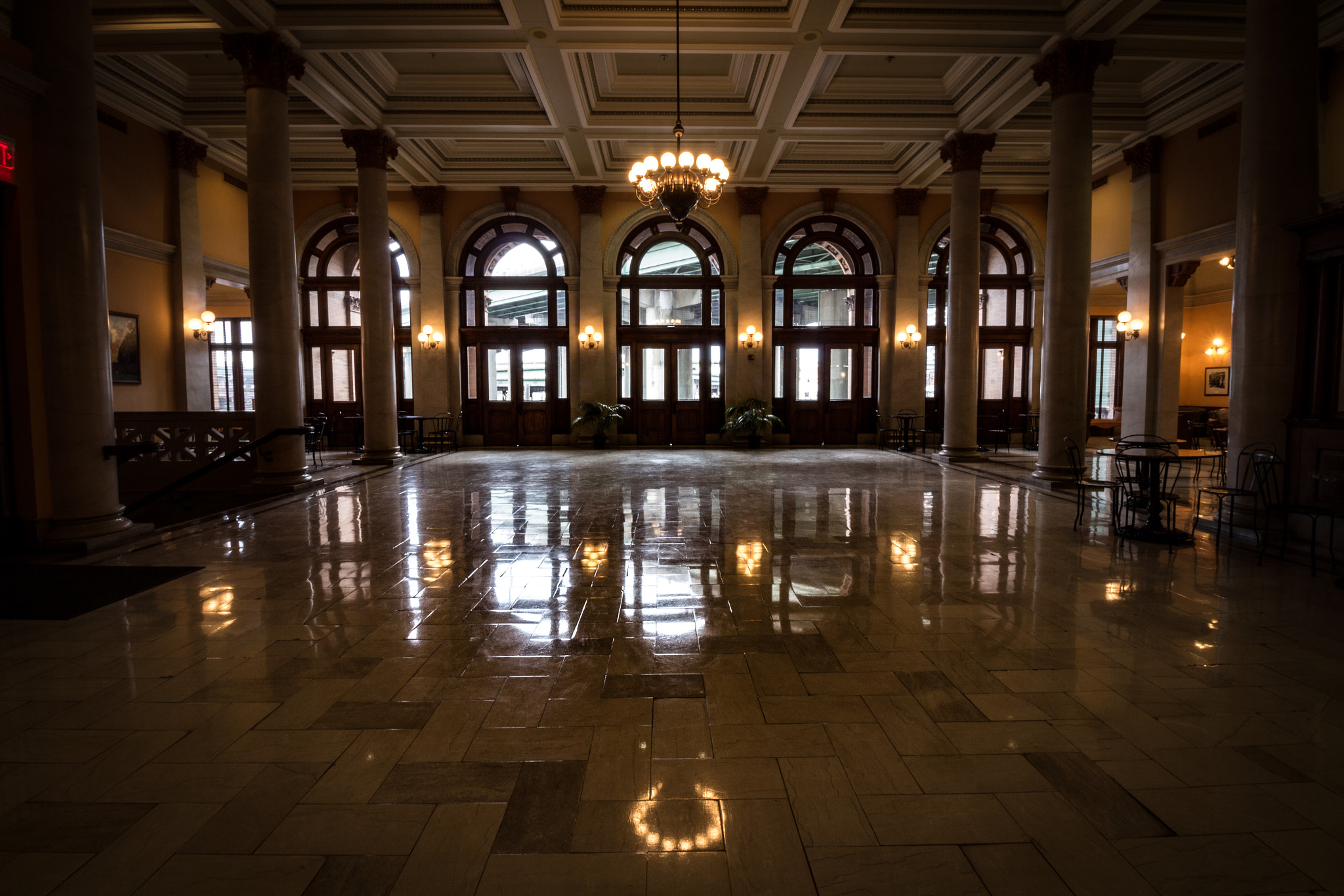 Canon EOS 700D (EOS Rebel T5i / EOS Kiss X7i) sample photo. Main street station photography