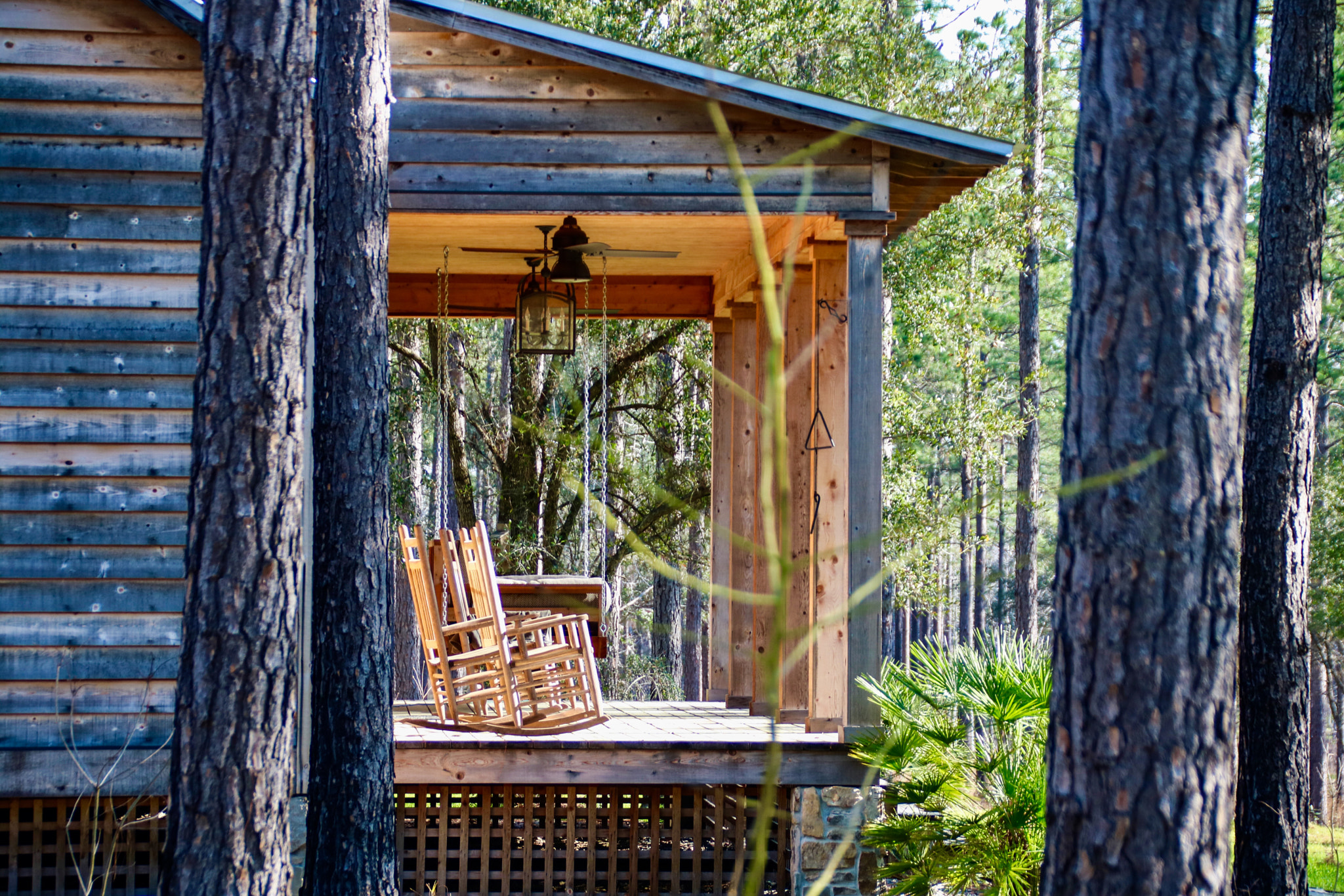 Canon EF 75-300mm F4.0-5.6 IS USM sample photo. Cabin living photography