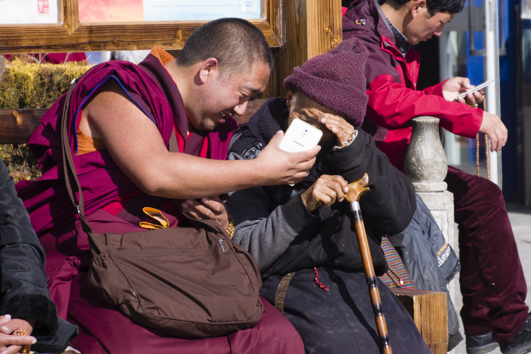 Olympus PEN E-PM2 sample photo. Monk tibetan photography