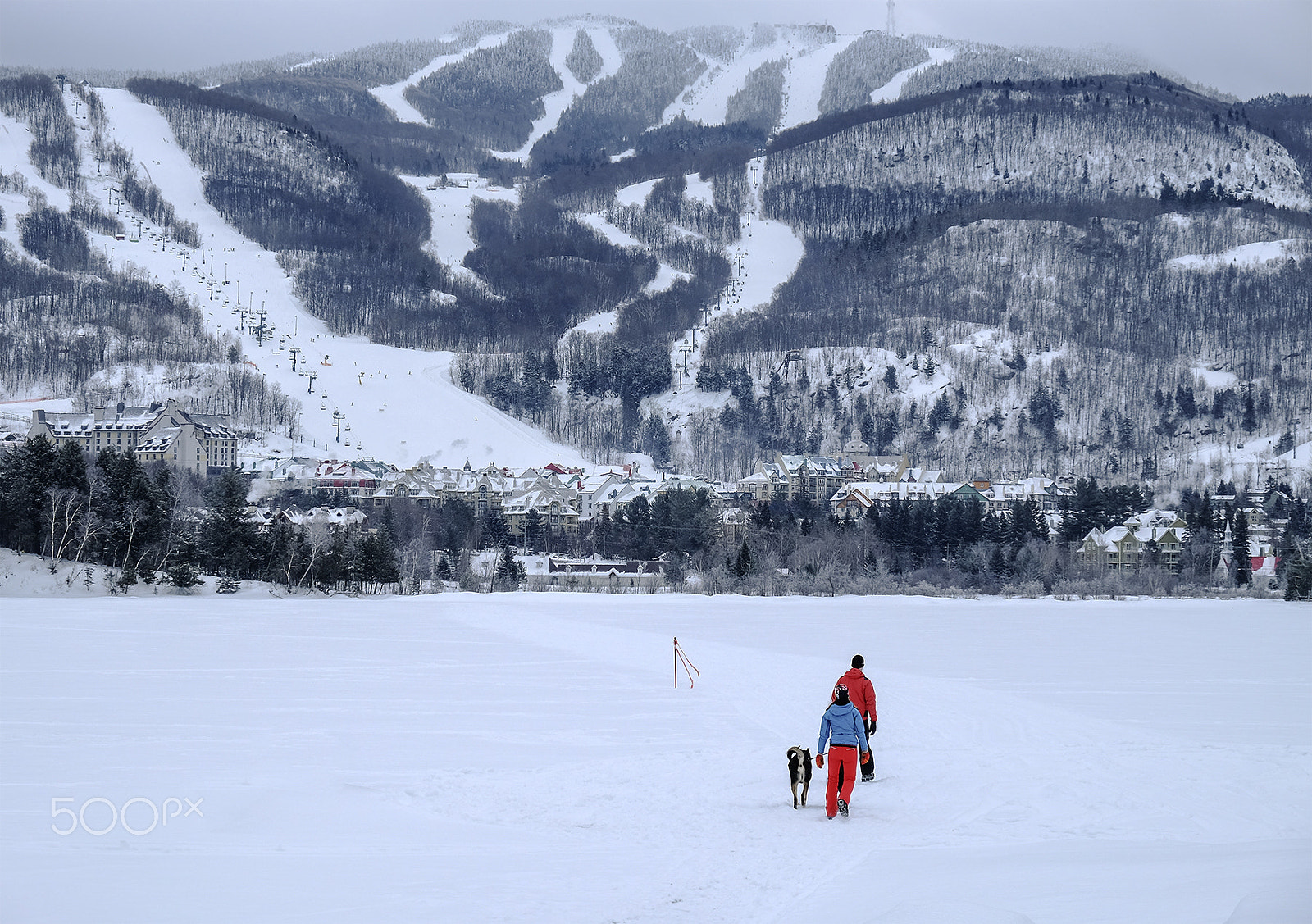 Fujifilm X-E2S + Fujifilm XF 18-55mm F2.8-4 R LM OIS sample photo. Lac tremblant photography