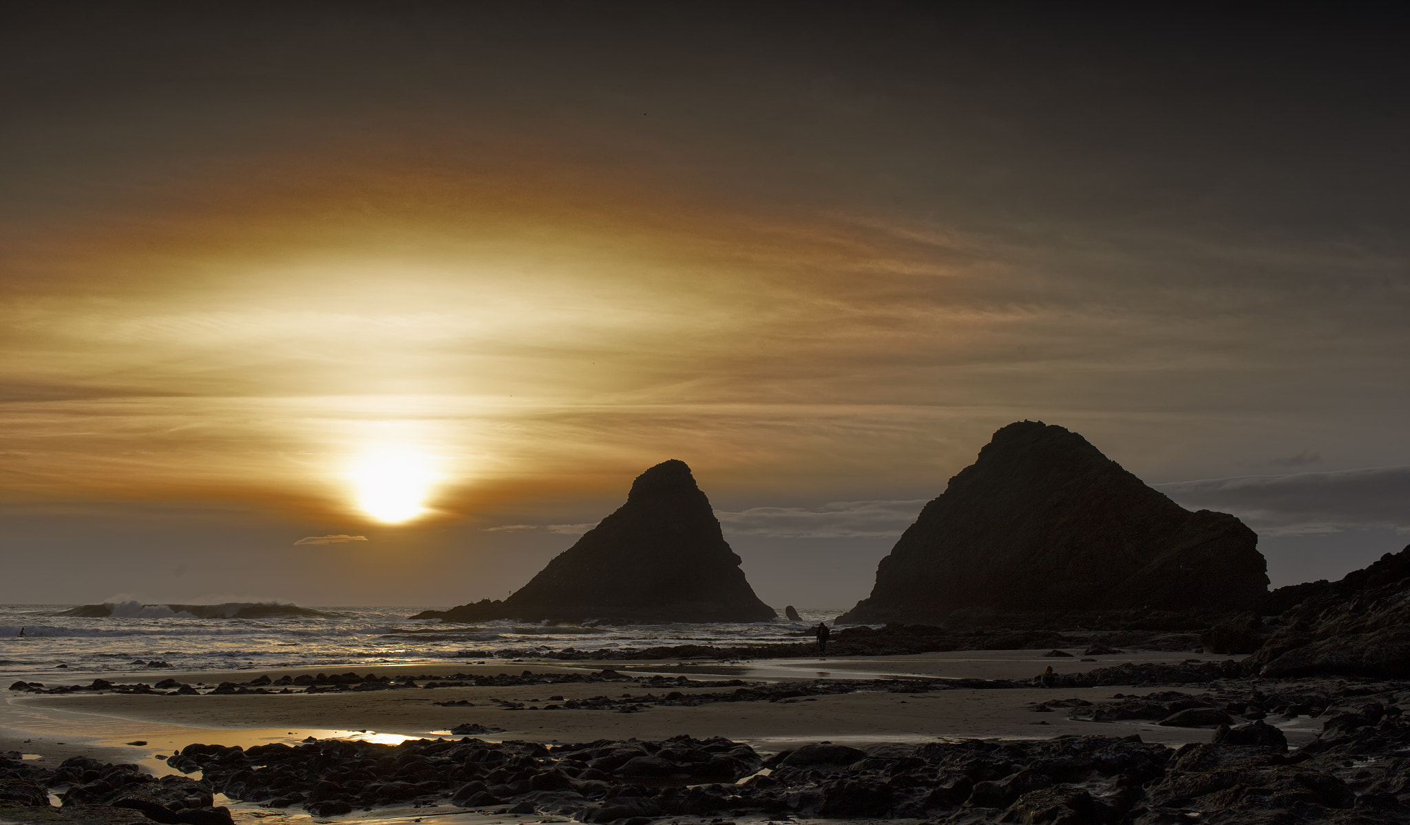 Canon EOS 6D + Canon EF 35mm F2 sample photo. Heceta sunset photography