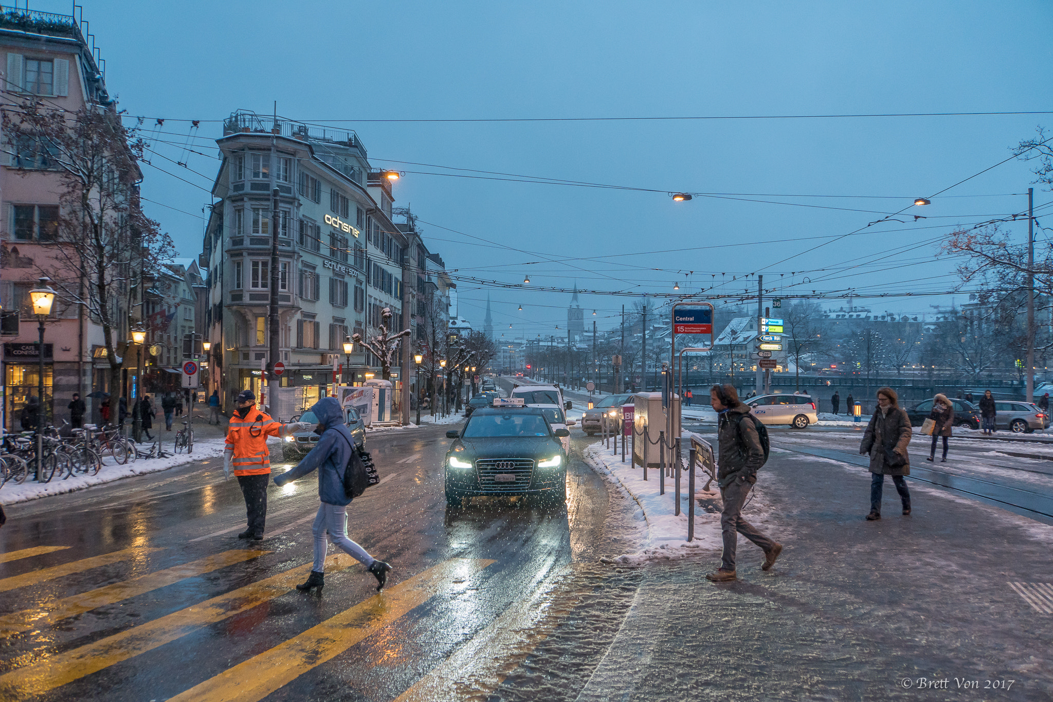 Sony E 18-200mm F3.5-6.3 OSS LE sample photo. Zurich in the snow. photography