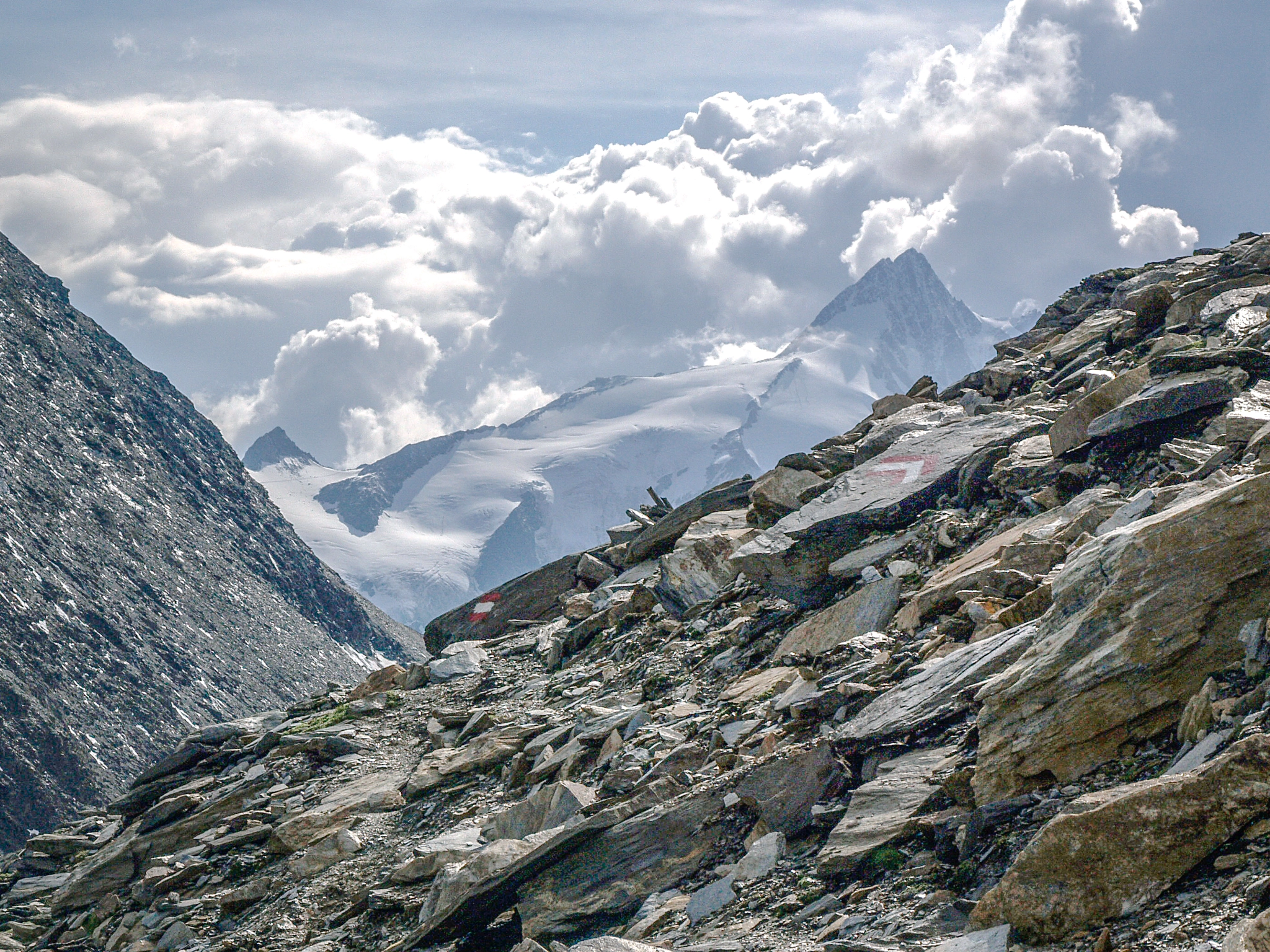 Olympus E-400 (EVOLT E-400) sample photo. Großglockner photography