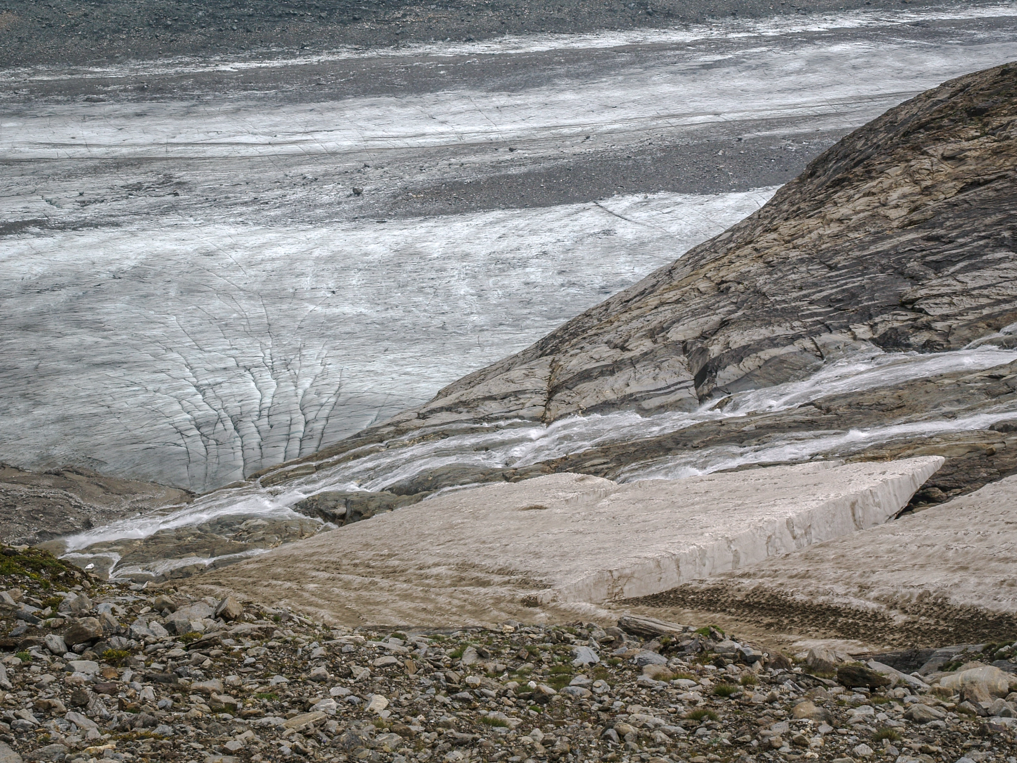 Olympus E-400 (EVOLT E-400) sample photo. Glacier photography