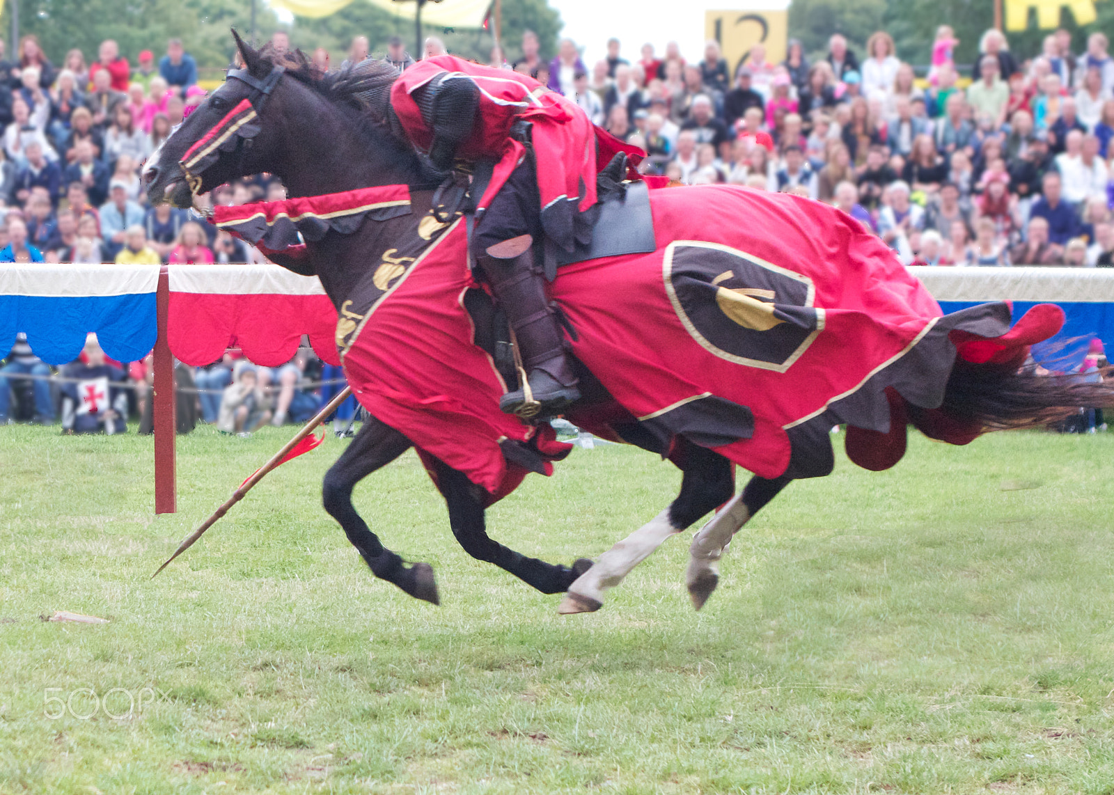 Canon EOS 60D + Canon EF 24-70mm F2.8L USM sample photo. Visby, sweden, knights in a tournament photography