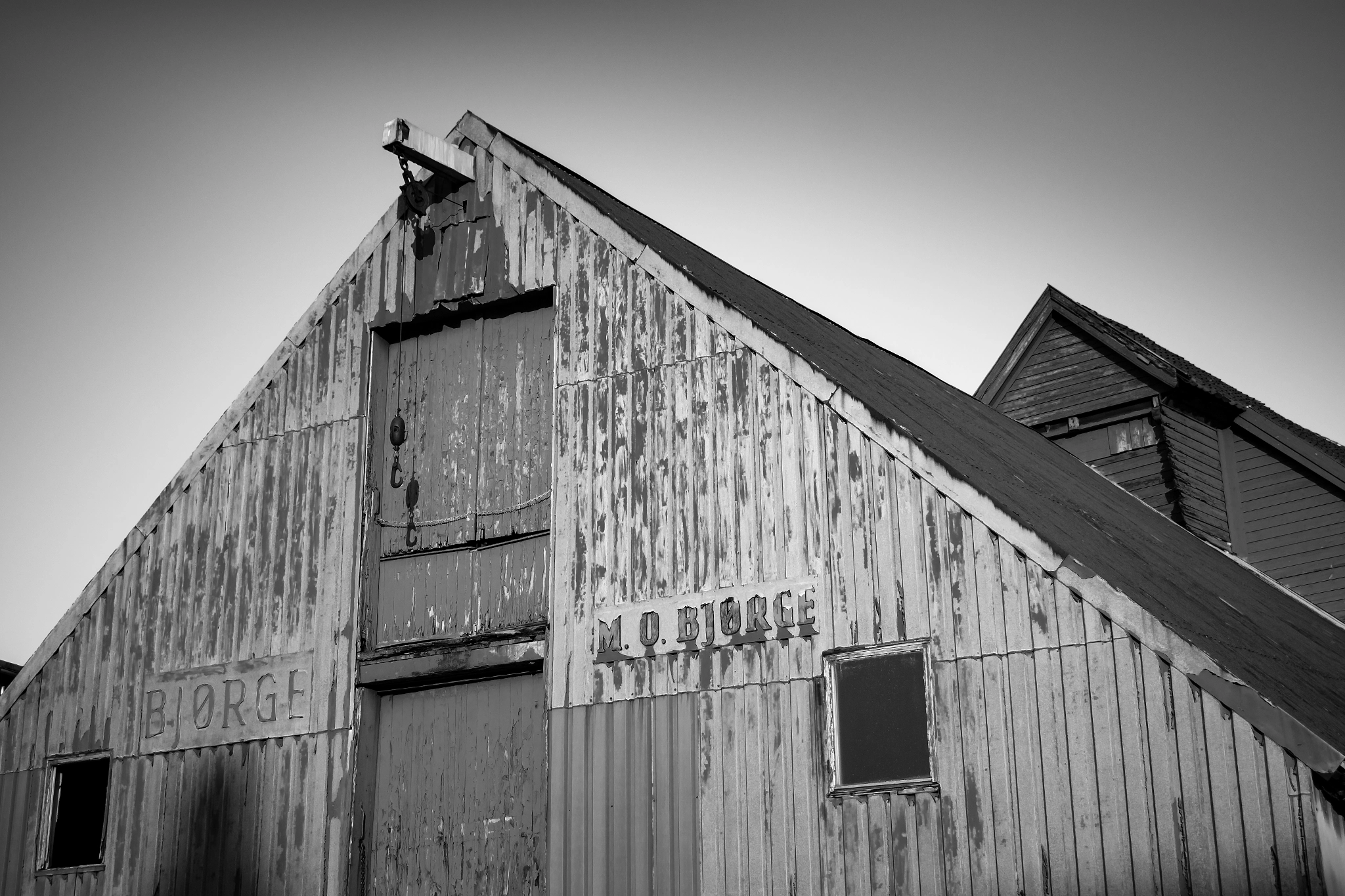Samsung NX30 + Samsung NX 18-55mm F3.5-5.6 OIS sample photo. "old abandoned warehouse" photography