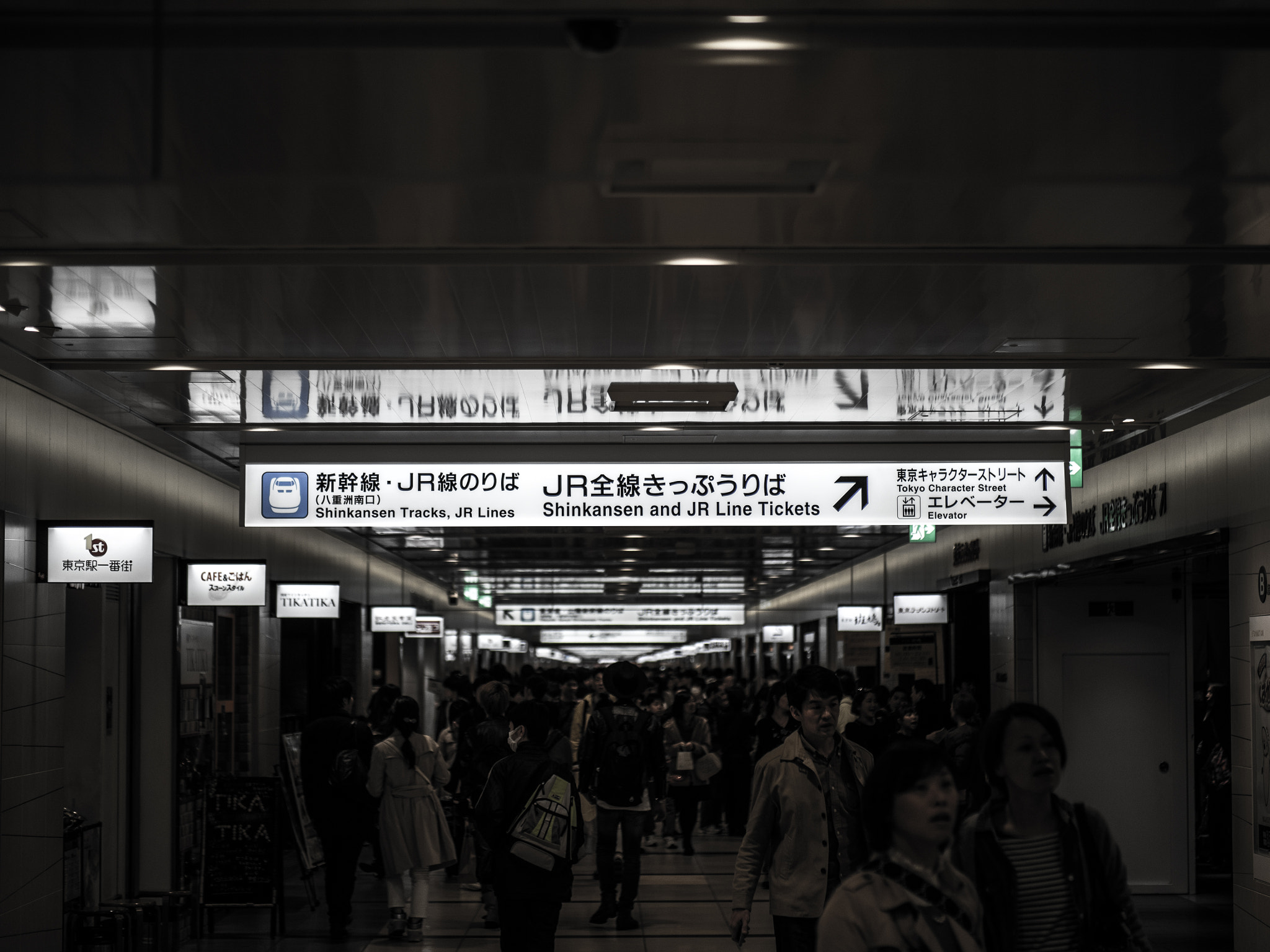 Panasonic Leica DG Nocticron 42.5mm F1.2 ASPH OIS sample photo. 25807808632.jpg photography