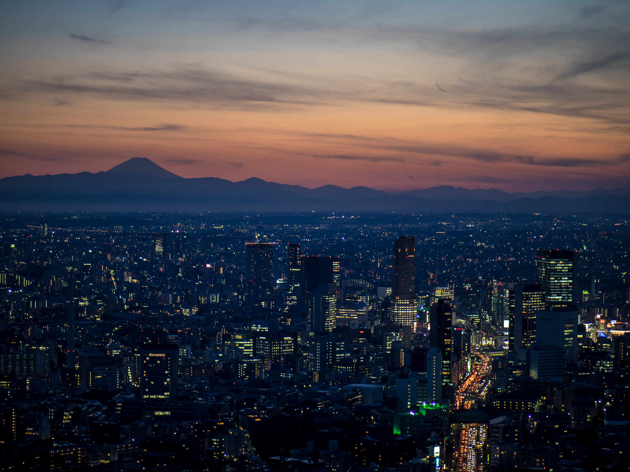 Panasonic Leica DG Nocticron 42.5mm F1.2 ASPH OIS sample photo. 25229072433.jpg photography