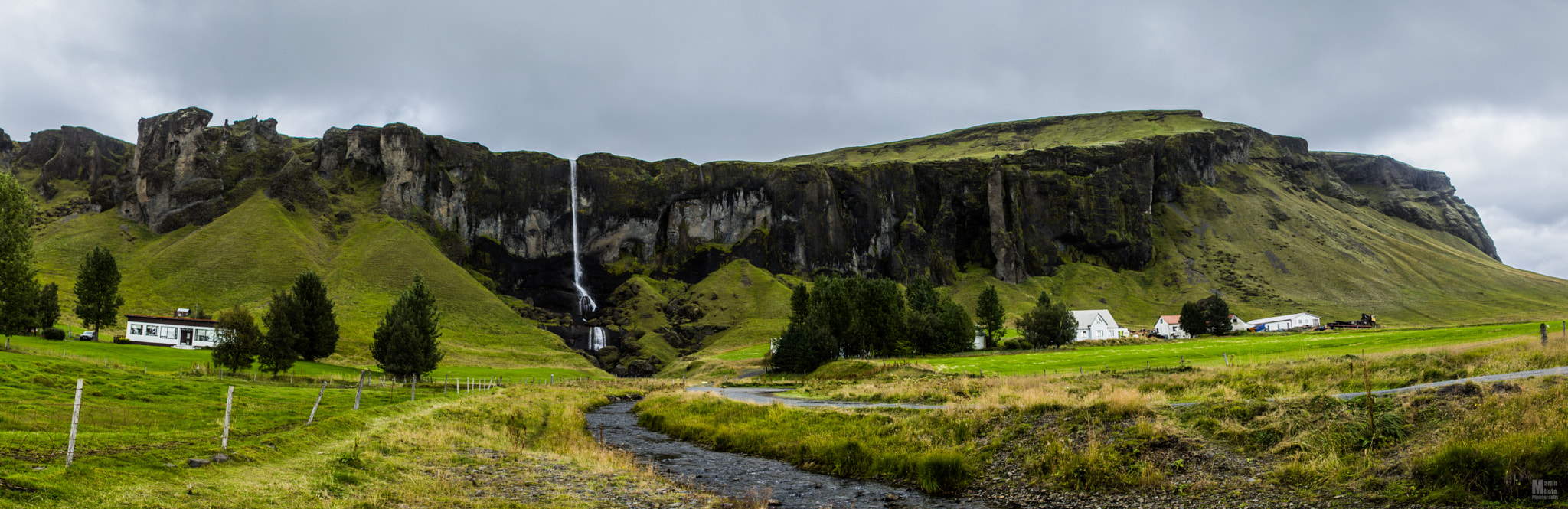 Canon EF-S 24mm F2.8 STM sample photo. Foss á síðu photography