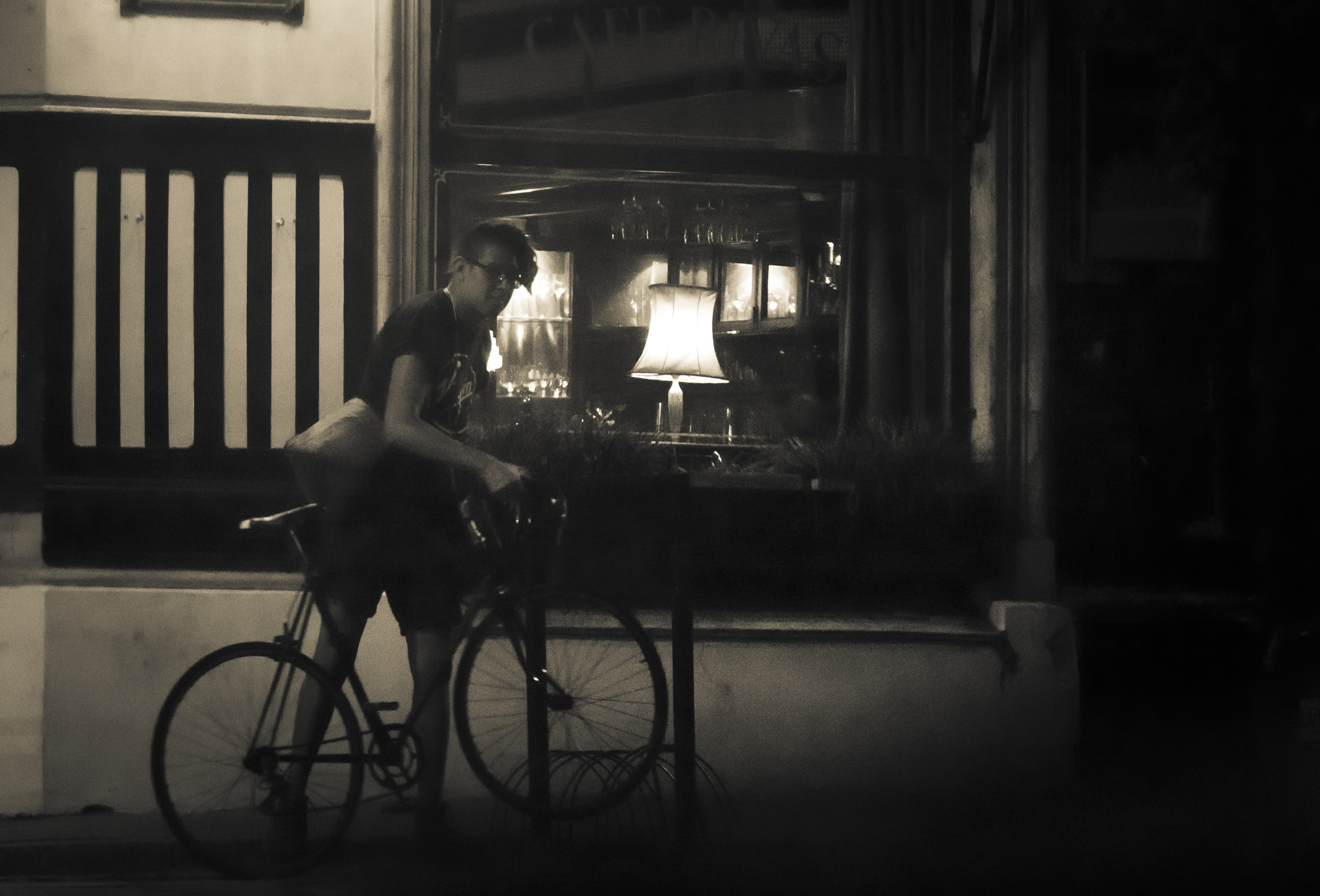 24-200mm F2.8 sample photo. Nochecitas de san telmo vll photography