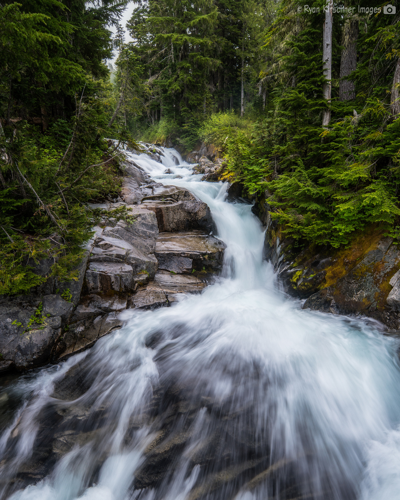 Samsung NX 12-24mm F4-5.6 ED sample photo. Water in mt. rainier national park photography