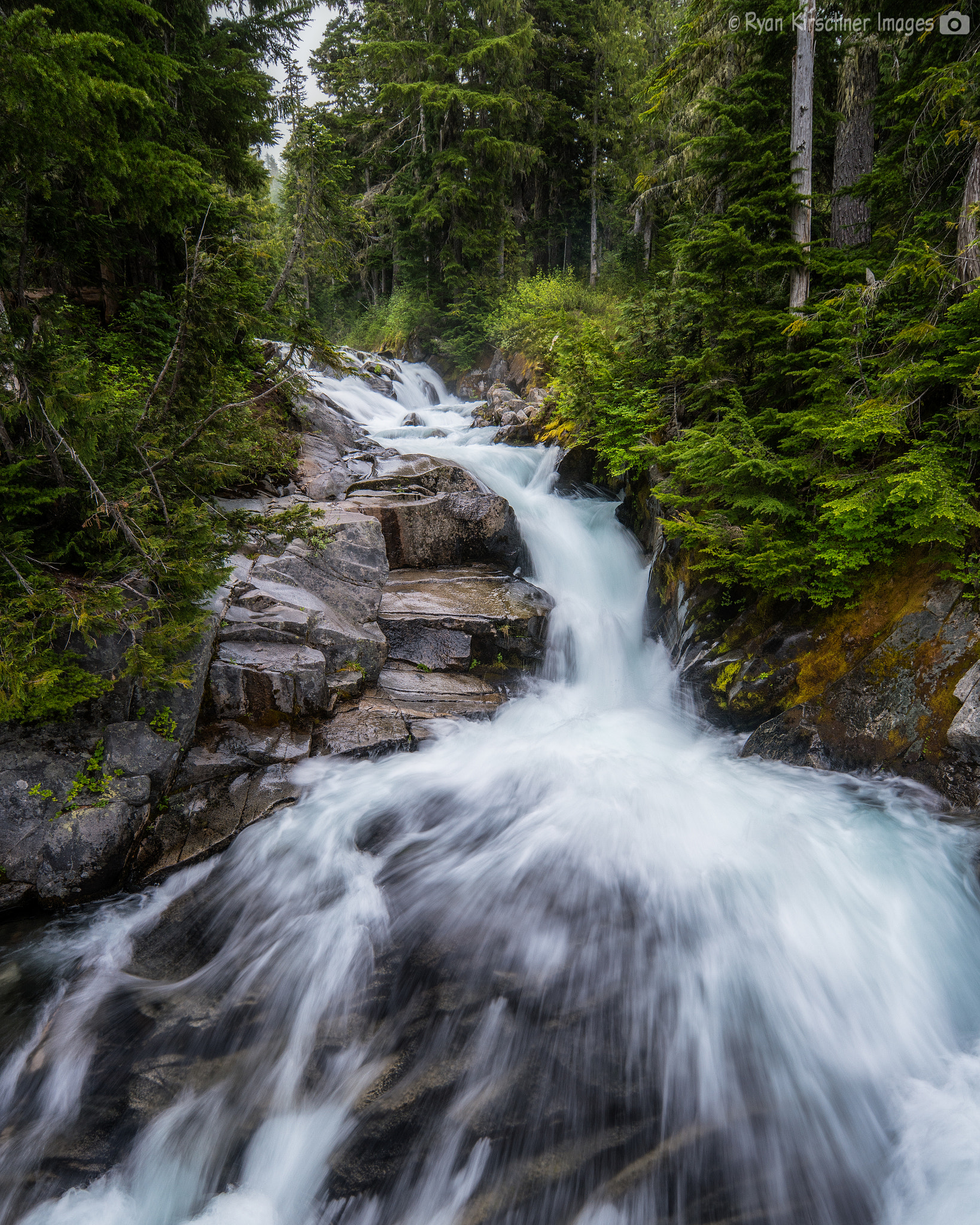 Samsung NX1 + Samsung NX 12-24mm F4-5.6 ED sample photo. Water in mt. rainier national park photography