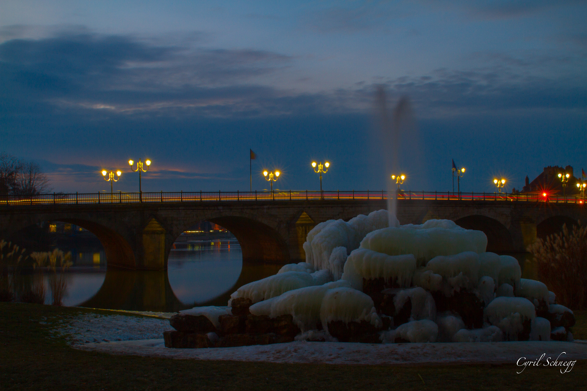 Canon EOS 7D sample photo. Fontaine glace levé du jour photography