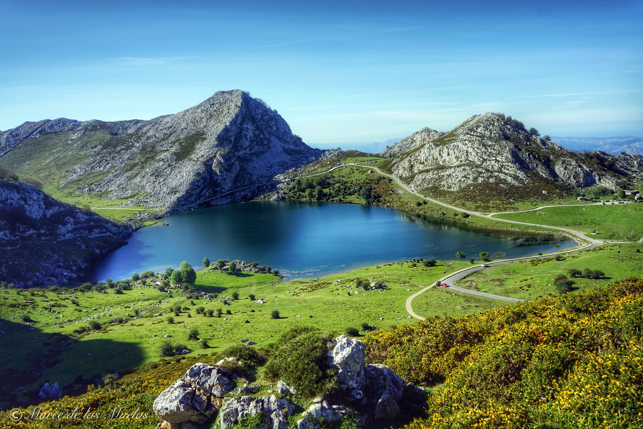 Sony a7R + Sony FE 28-70mm F3.5-5.6 OSS sample photo. Lago enol asturias spain photography