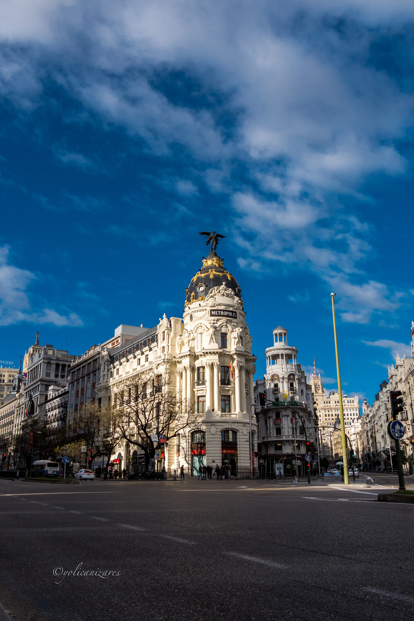 Panasonic Lumix DMC-GH4 sample photo. Edificio metrópolis photography
