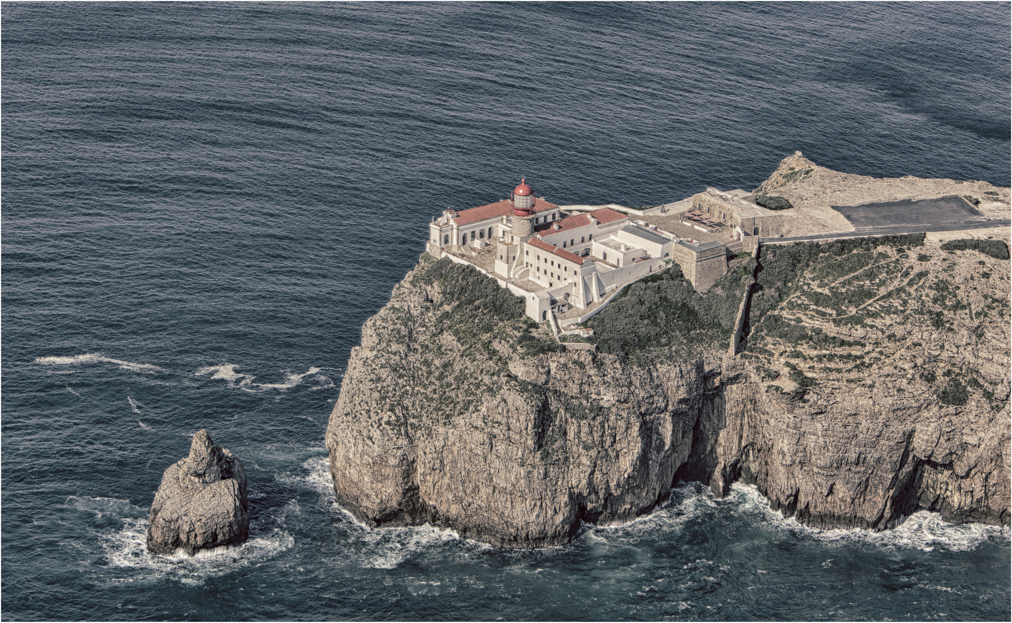 Canon EOS-1D X Mark II + Canon EF 70-200mm F2.8L IS USM sample photo. Cabo san vincente from 1000ft photography