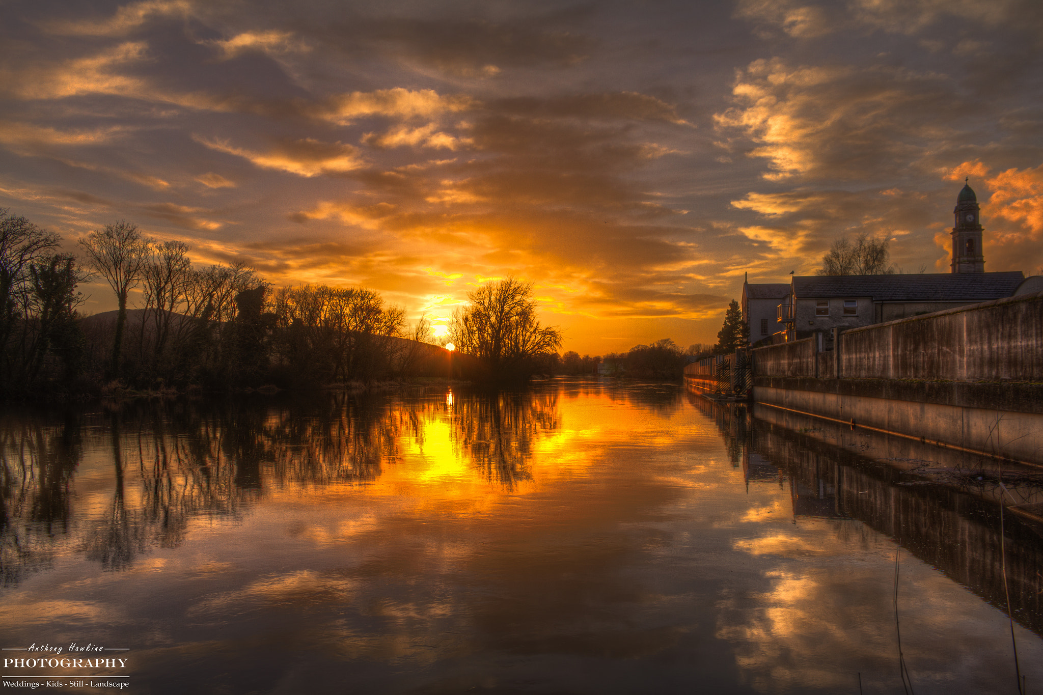 Canon EF-S 18-55mm F3.5-5.6 III sample photo. Sunset on the river photography