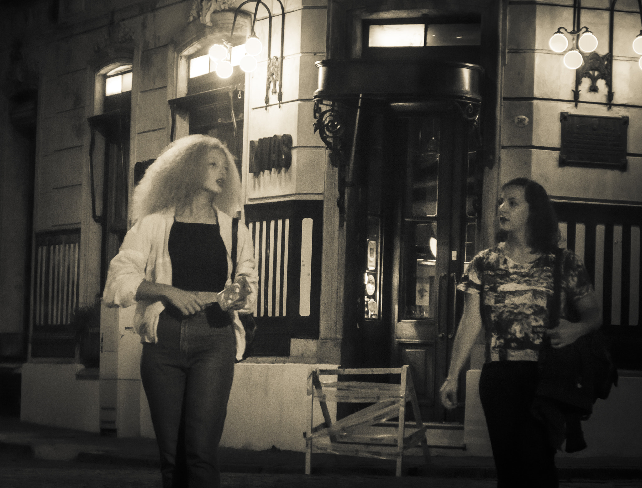 24-200mm F2.8 sample photo. Nochecitas de san telmo vlll photography