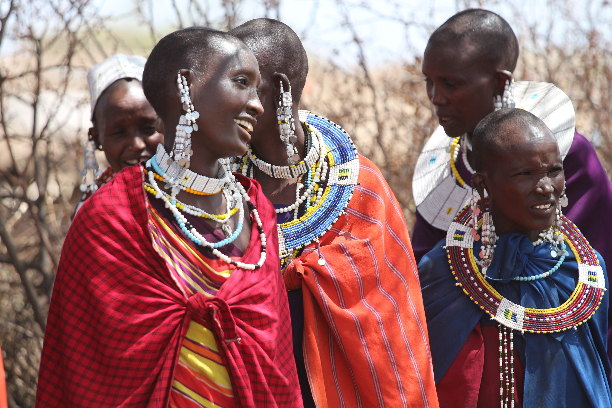 Canon EOS 650D (EOS Rebel T4i / EOS Kiss X6i) + Canon EF 70-200mm F4L IS USM sample photo. Massai-people in tanzania photography